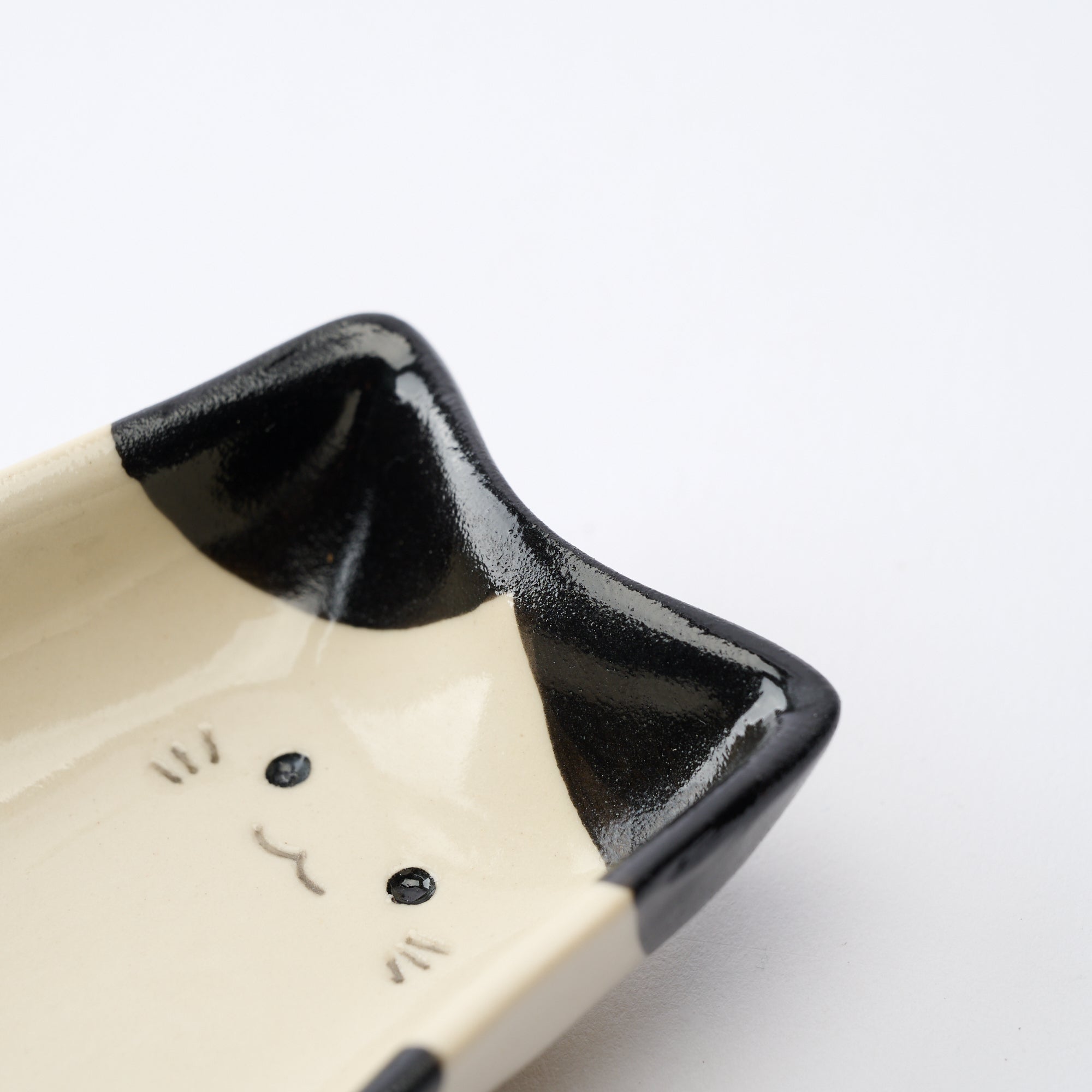 Cat Silhouette Sauce Plate　 - JAPAN KUTANI SHOP