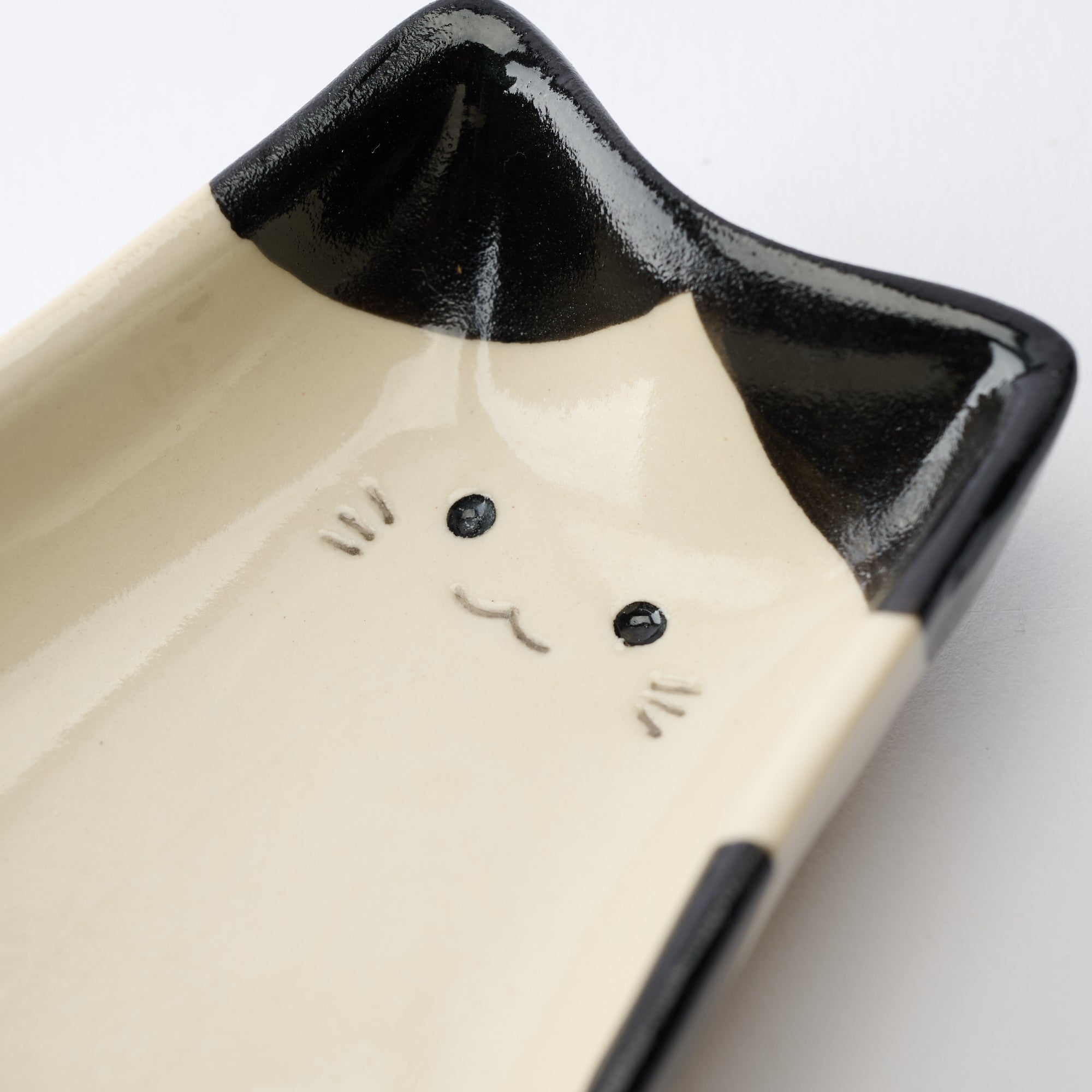 Cat Silhouette Sauce Plate　 - JAPAN KUTANI SHOP