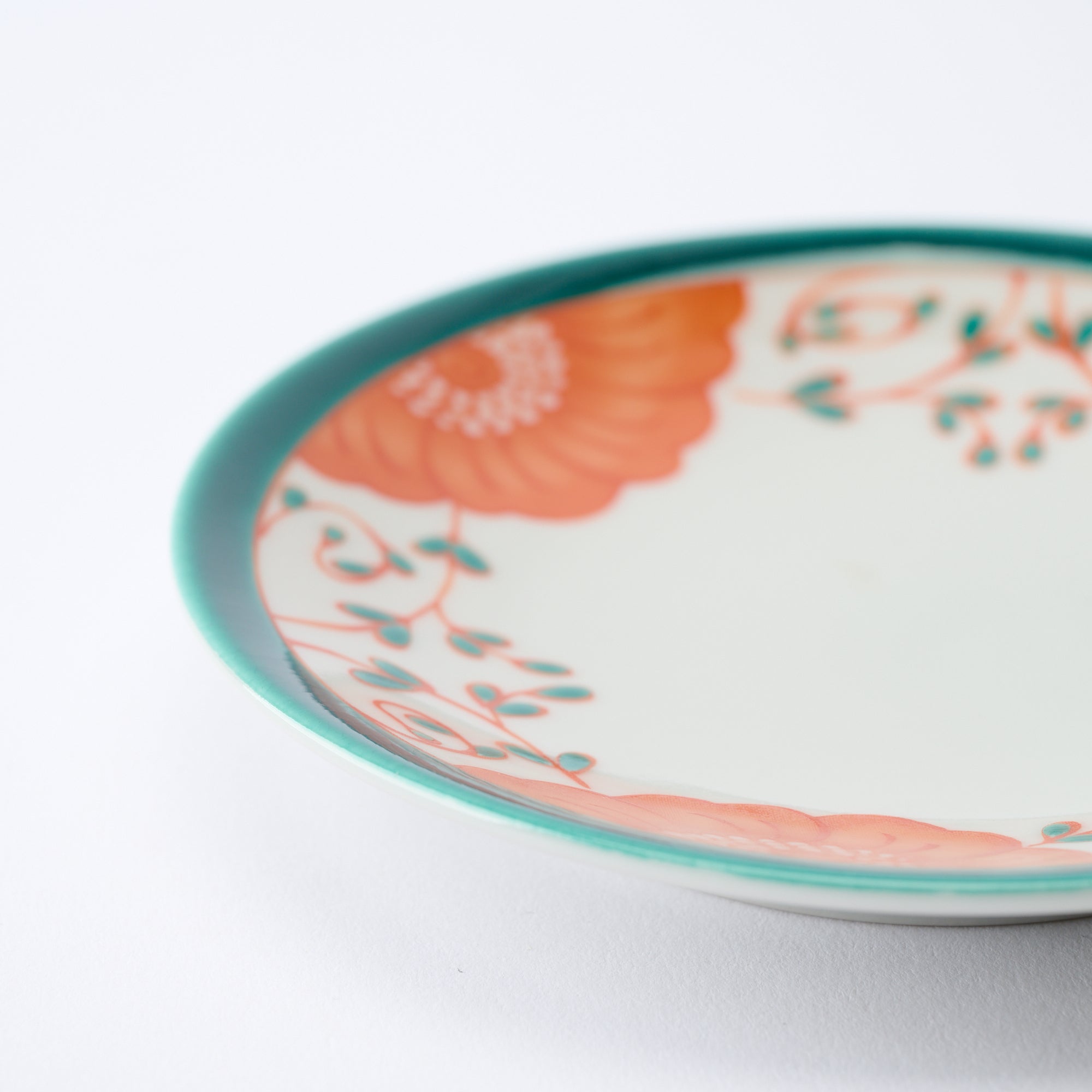 Flower Garland Sauce Plate - JAPAN KUTANI SHOP