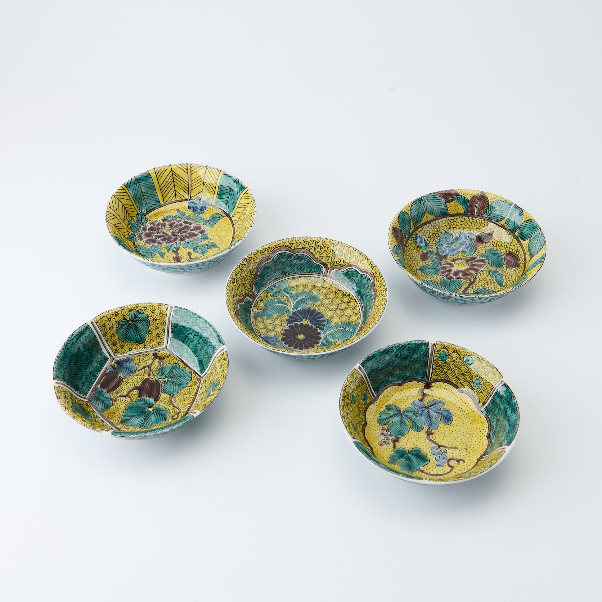 Yoshidaya Florals Kobachi Small Bowl Set - JAPAN KUTANI SHOP