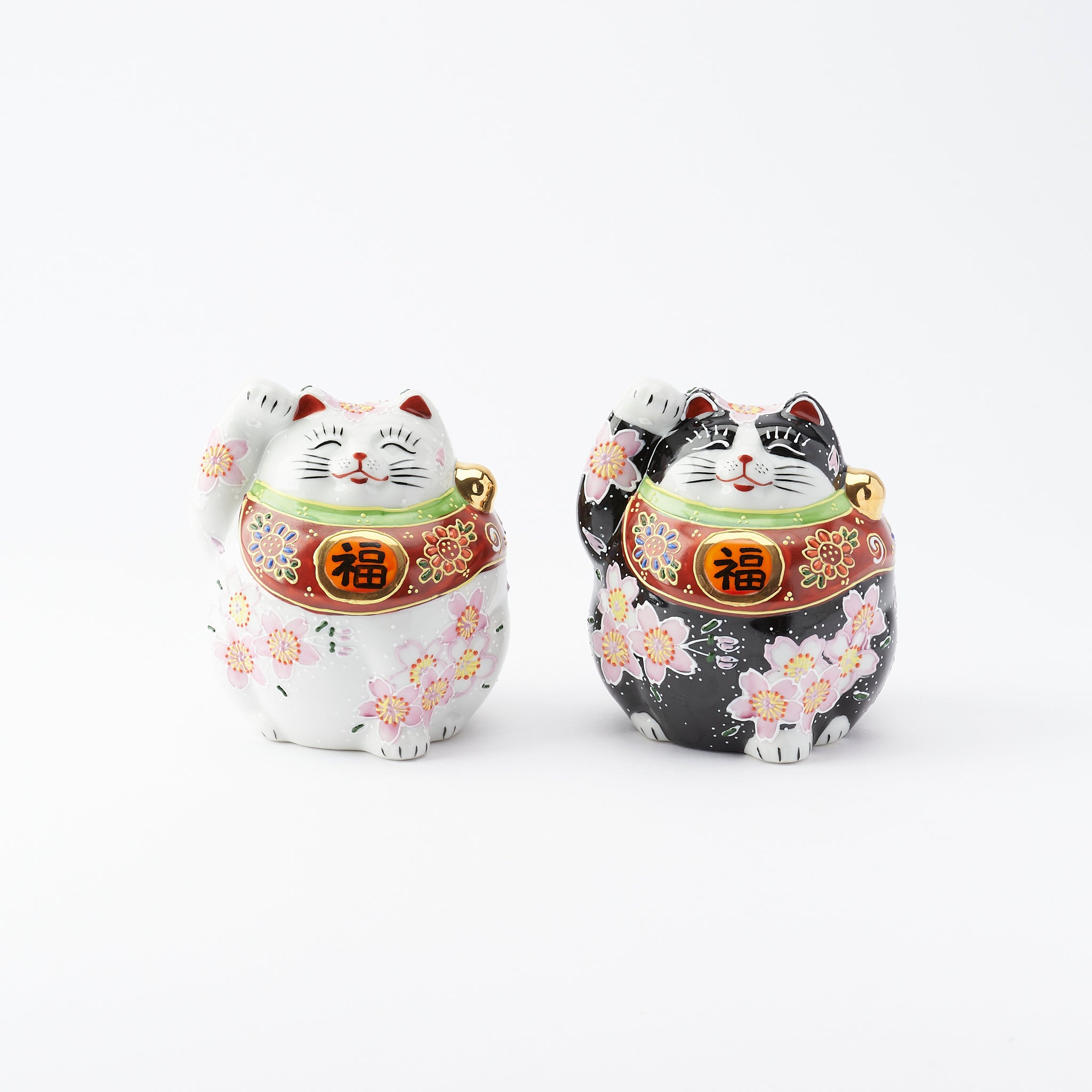 Sakura Mori Lucky Cat