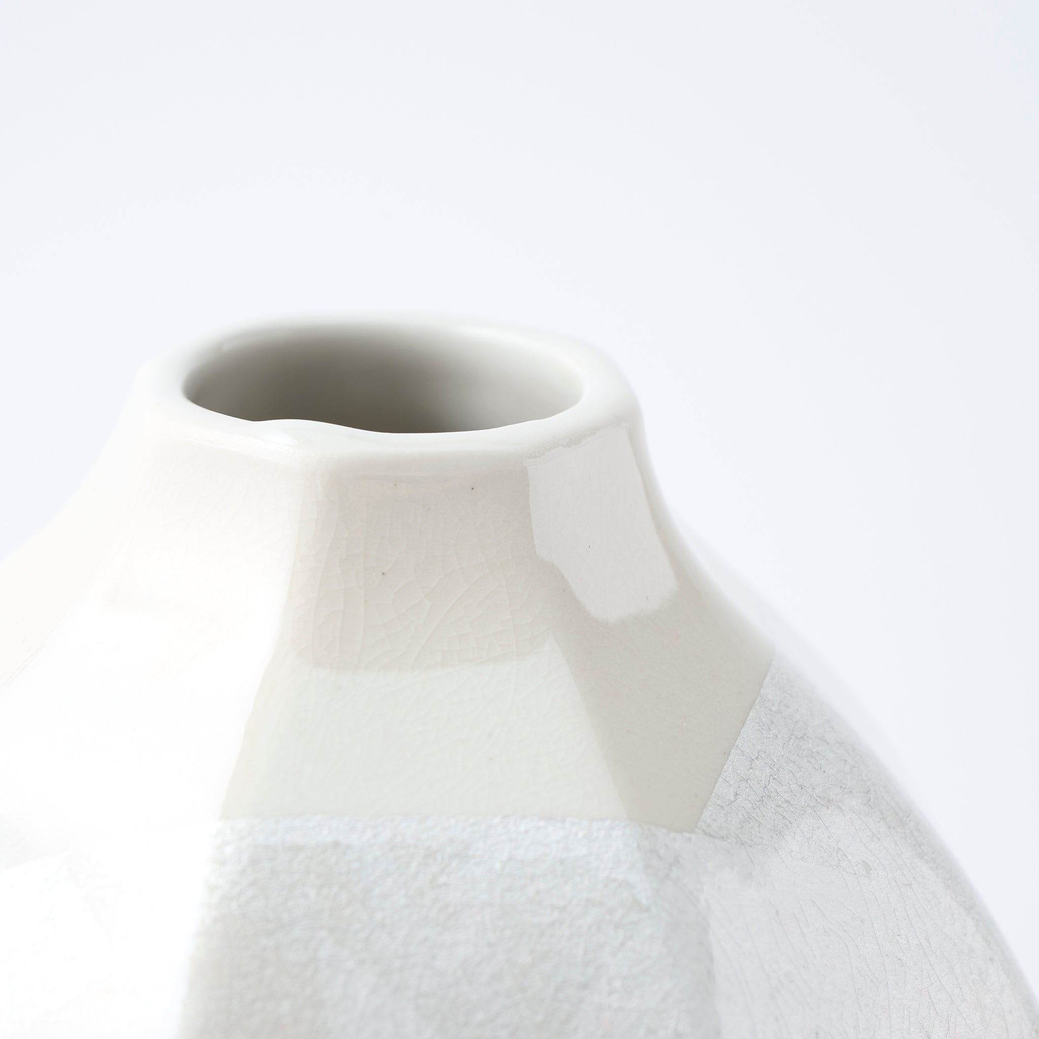 Ginsai Dancing Sakura Flower Vase - JAPAN KUTANI SHOP