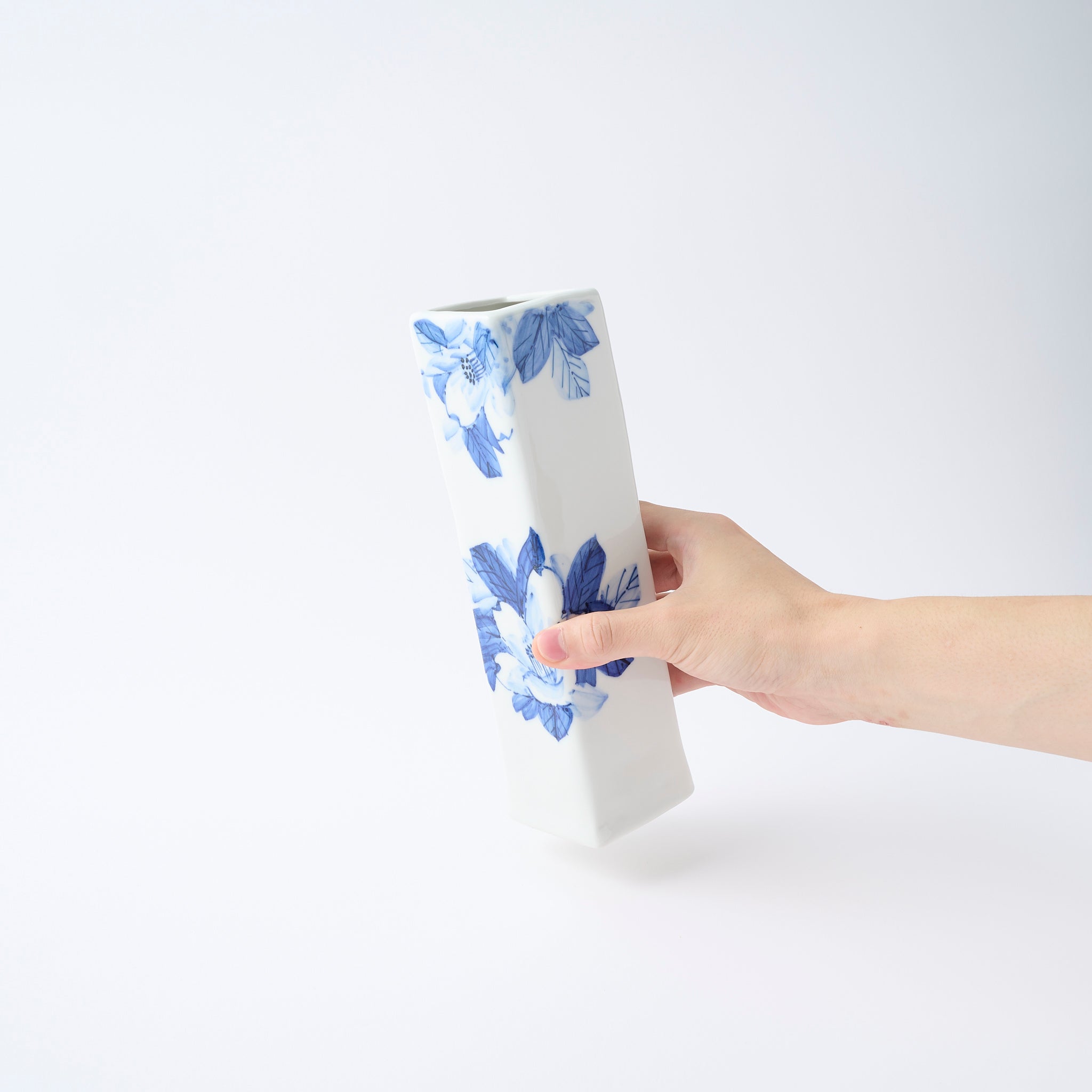 Blue Flower Camellia Flower Vase - JAPAN KUTANI SHOP