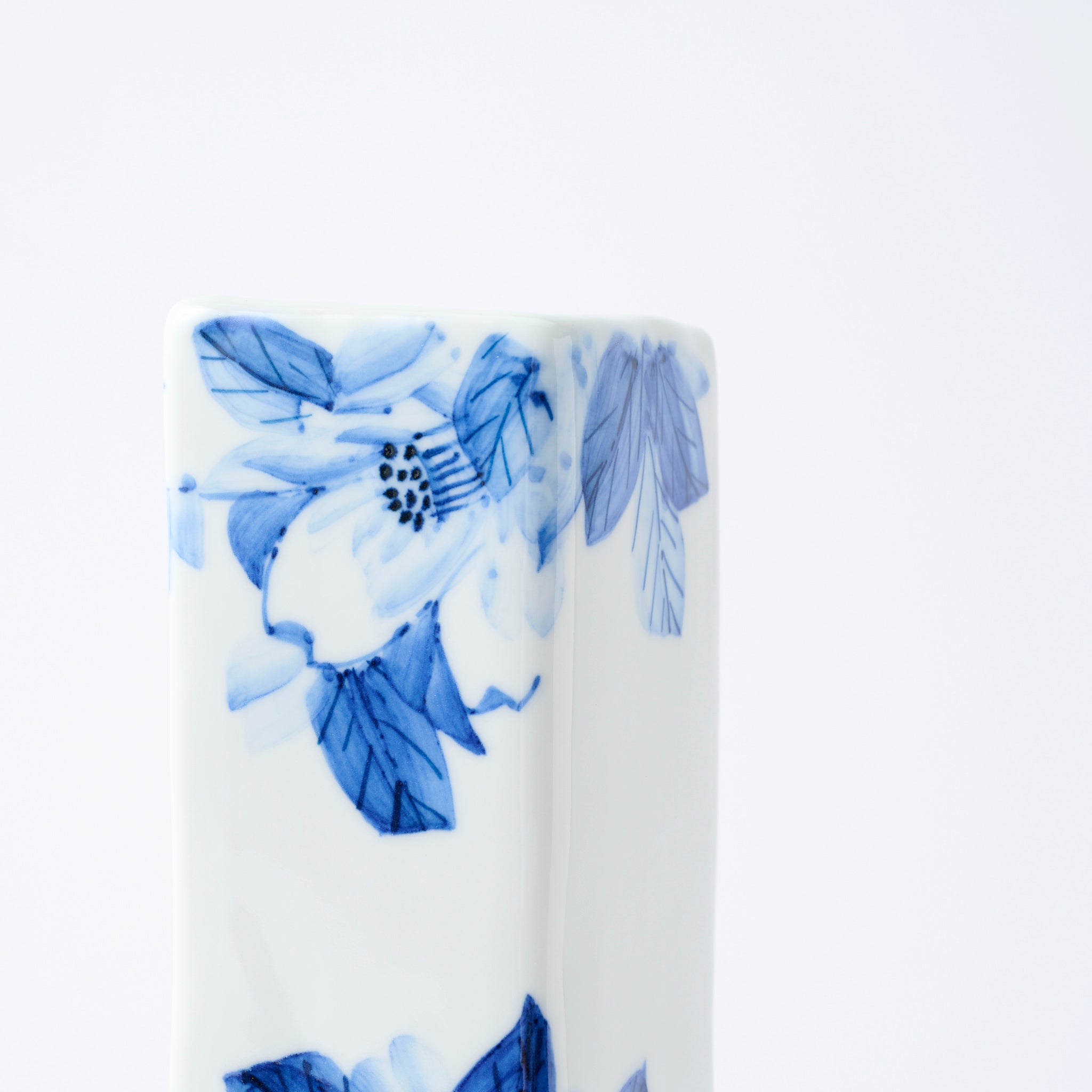 Blue Flower Camellia Flower Vase - JAPAN KUTANI SHOP