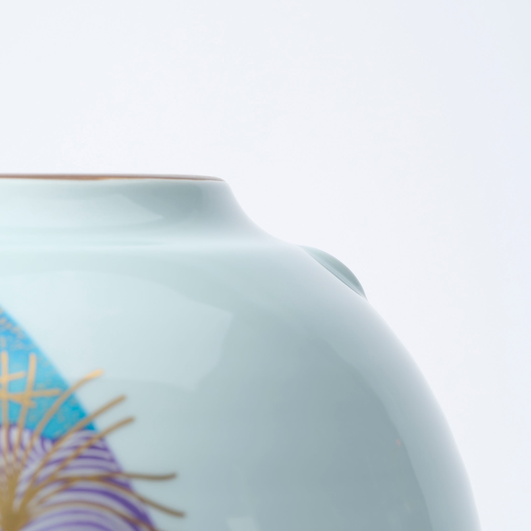 Kinsai Yuzen-style Moon Flower Vase with Stand - JAPAN KUTANI SHOP
