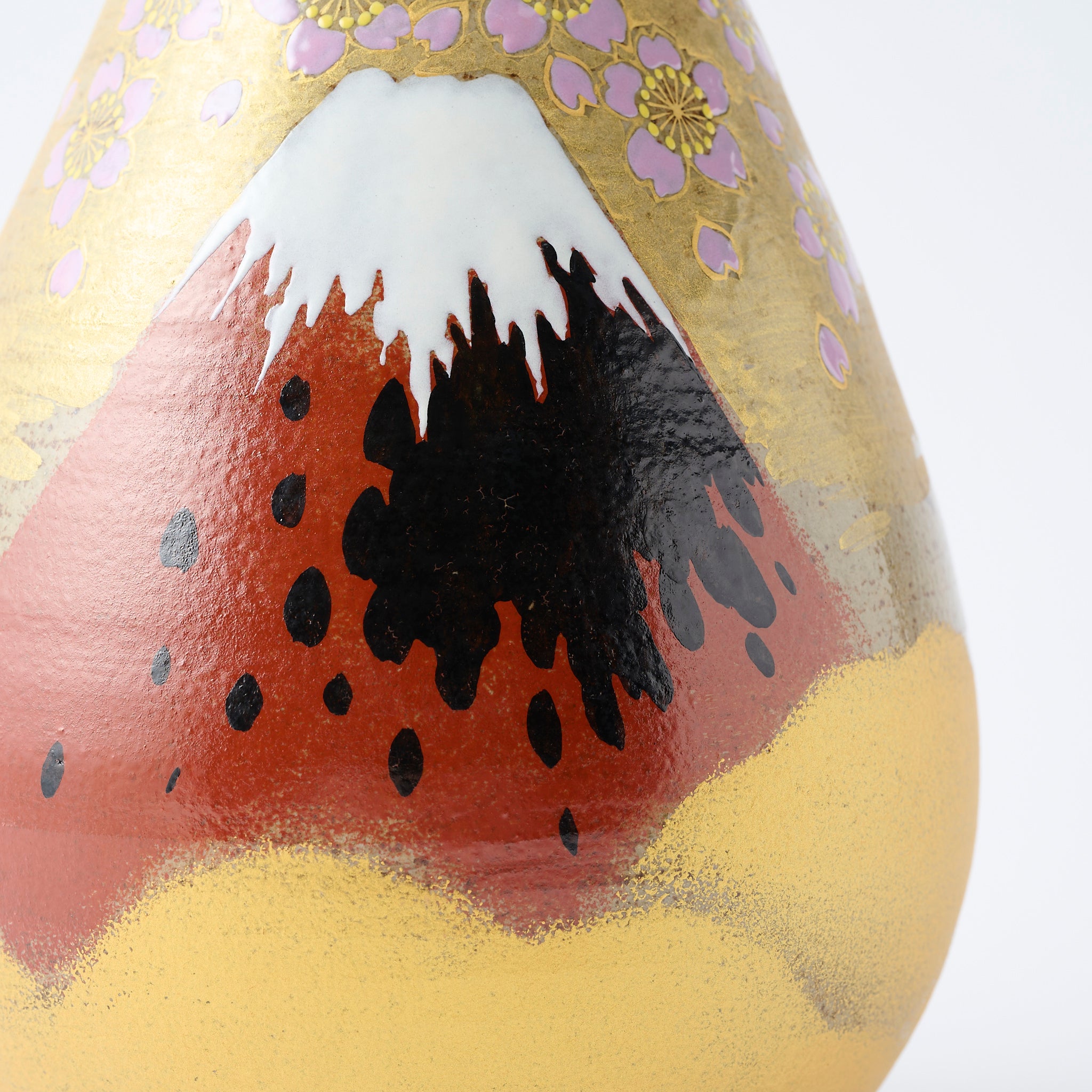 Golden Cloud and Mt. Fuji Flower Vase - JAPAN KUTANI SHOP