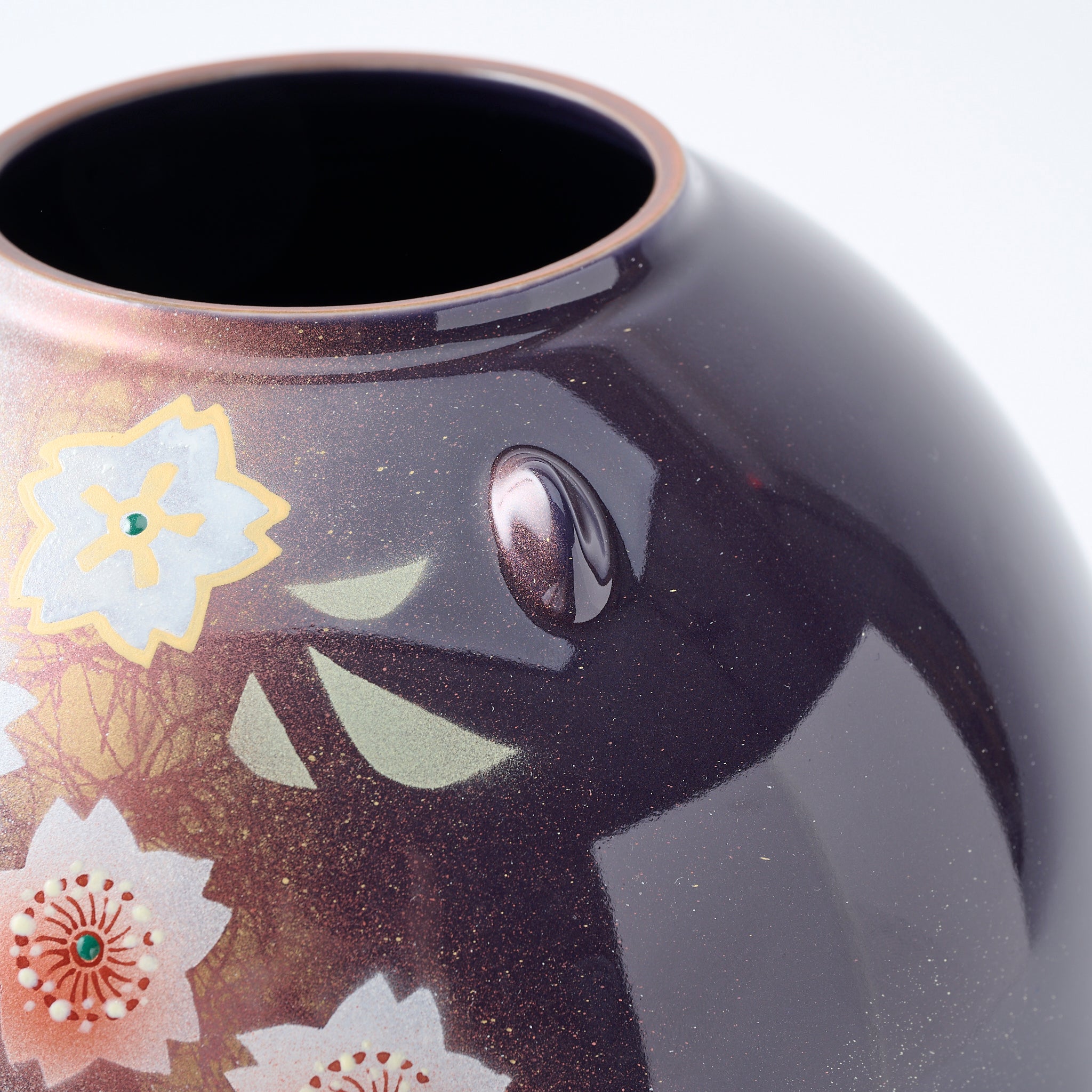 Sunlit Dance of Flowers Flower Vase - JAPAN KUTANI SHOP