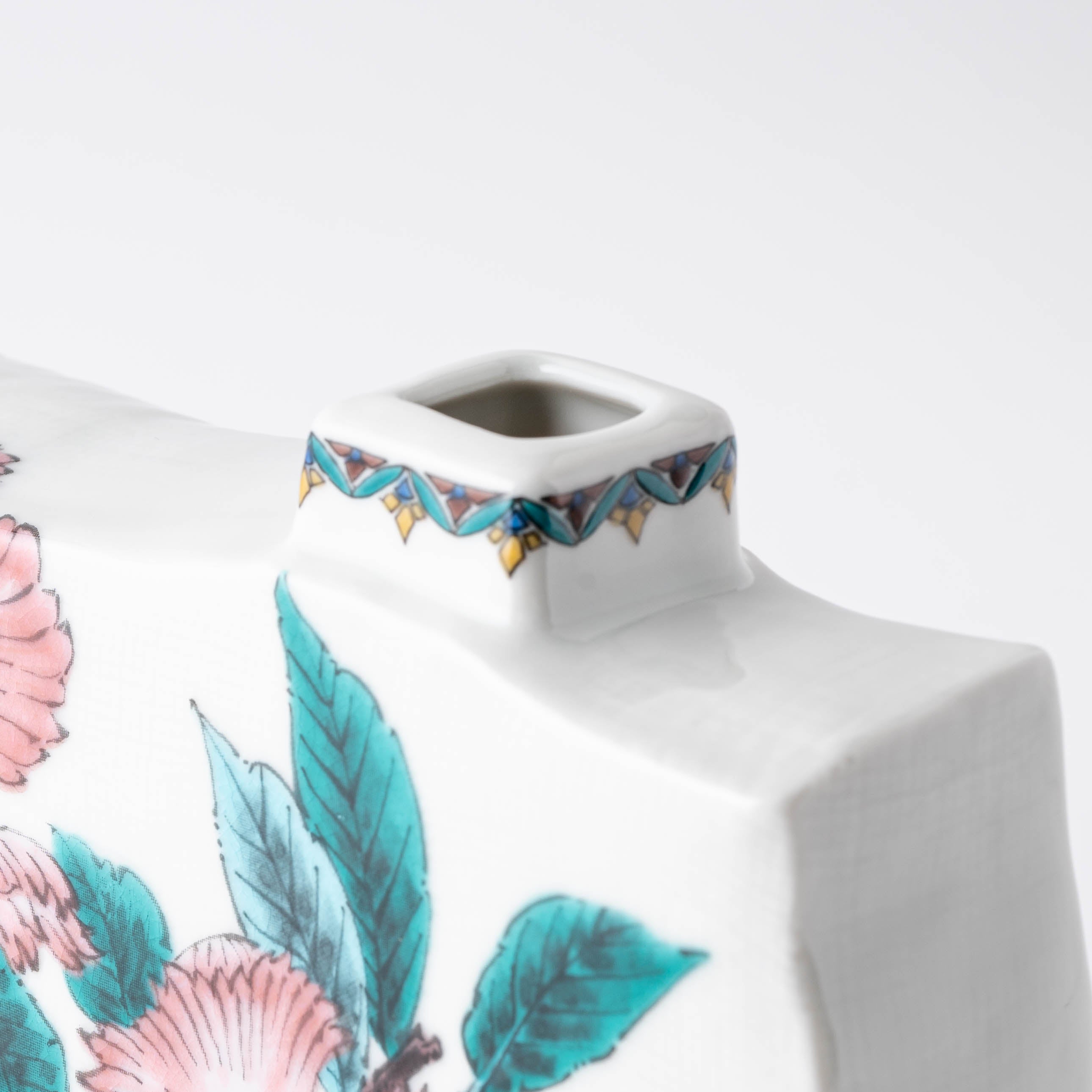 Camellia Rectangular Flower Vase - JAPAN KUTANI SHOP