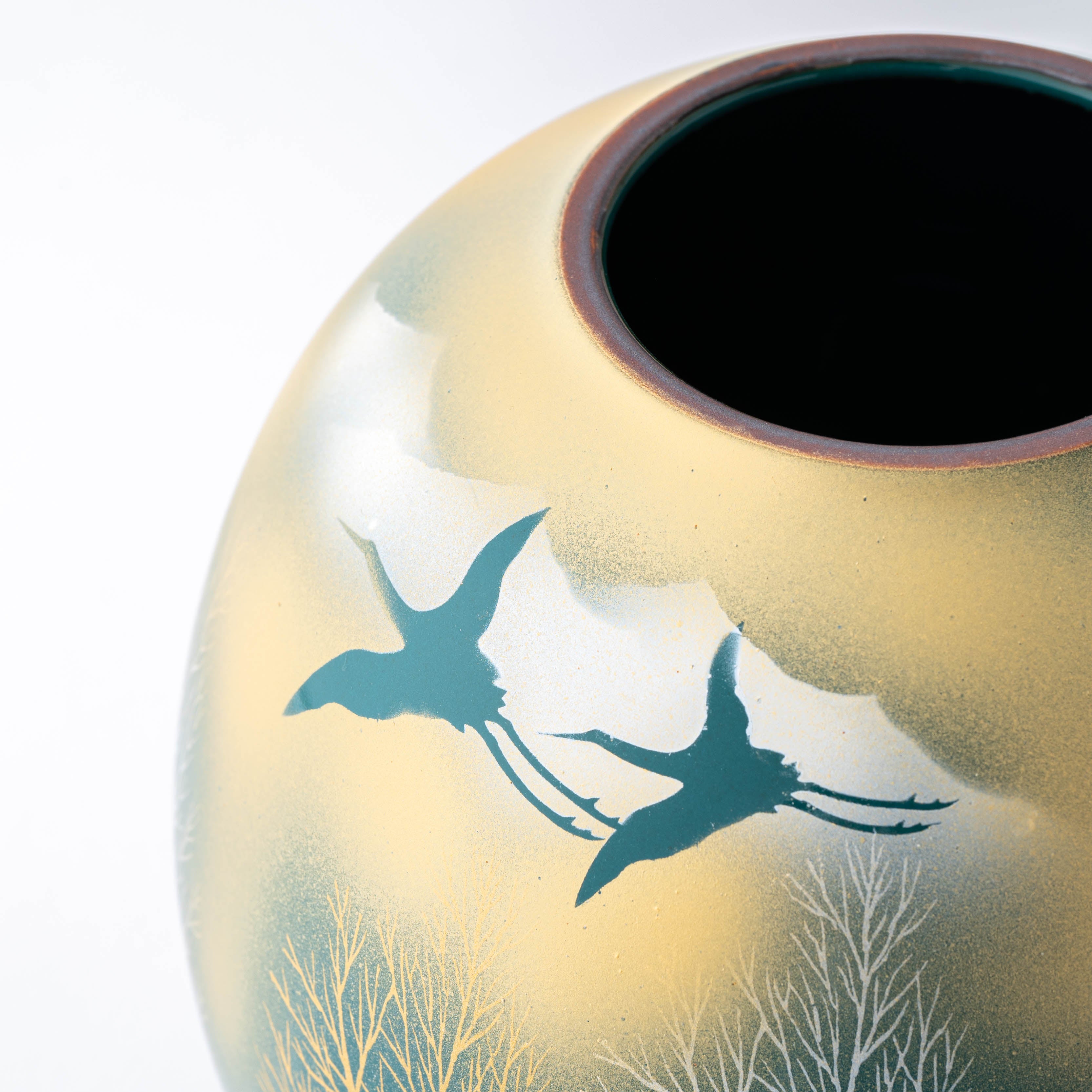 Crane and Misty Mountain Round Japanese Flower Vase - JAPAN KUTANI SHOP