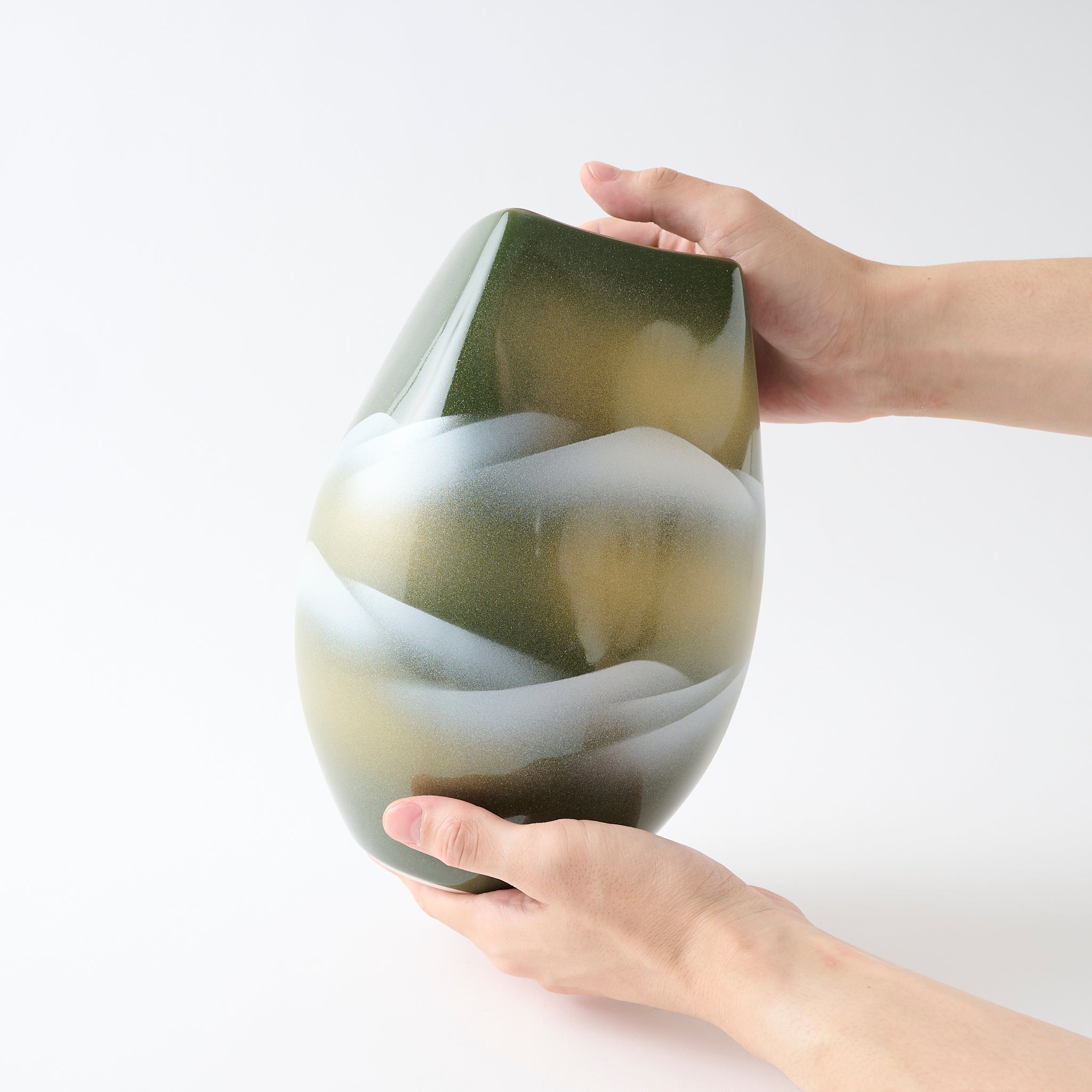 Misty Mountain Landscape Japanese Flower Vase with Stand - JAPAN KUTANI SHOP