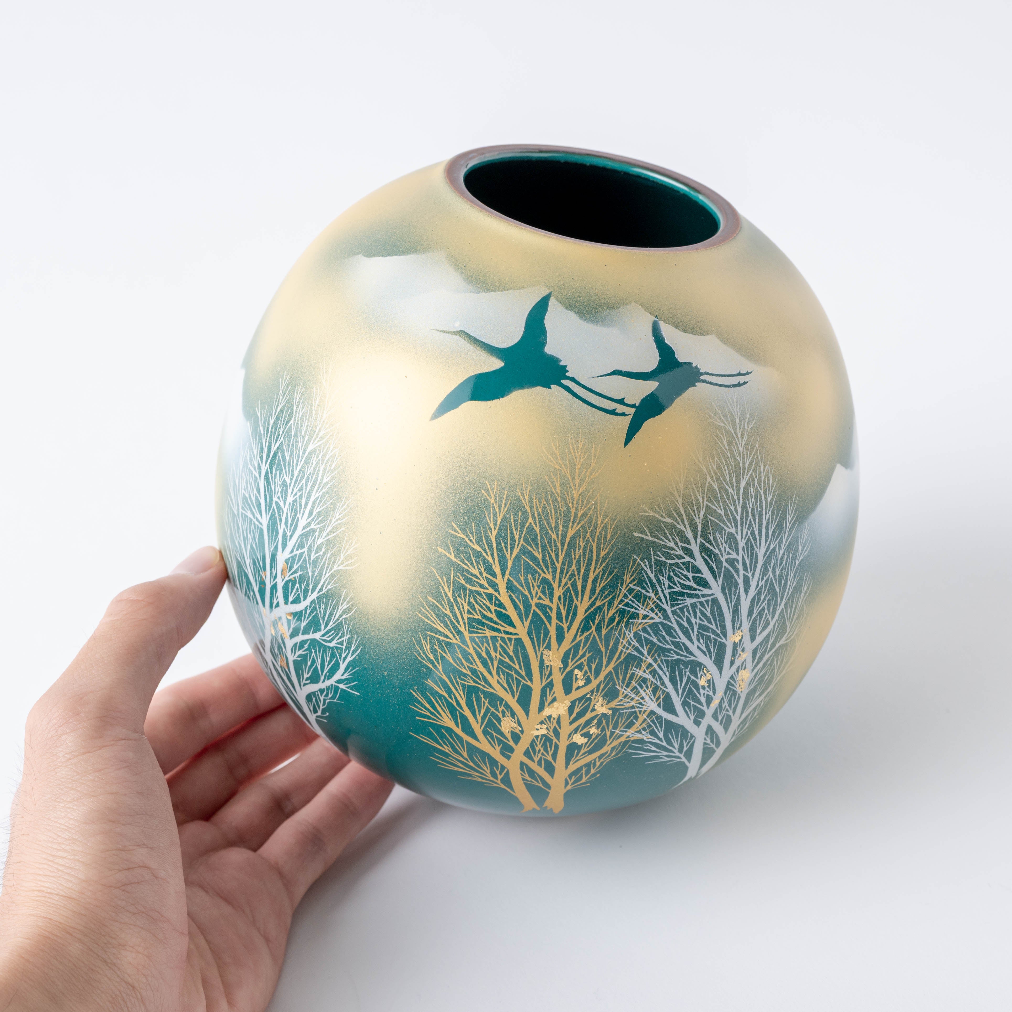 Crane and Misty Mountain Round Japanese Flower Vase - JAPAN KUTANI SHOP