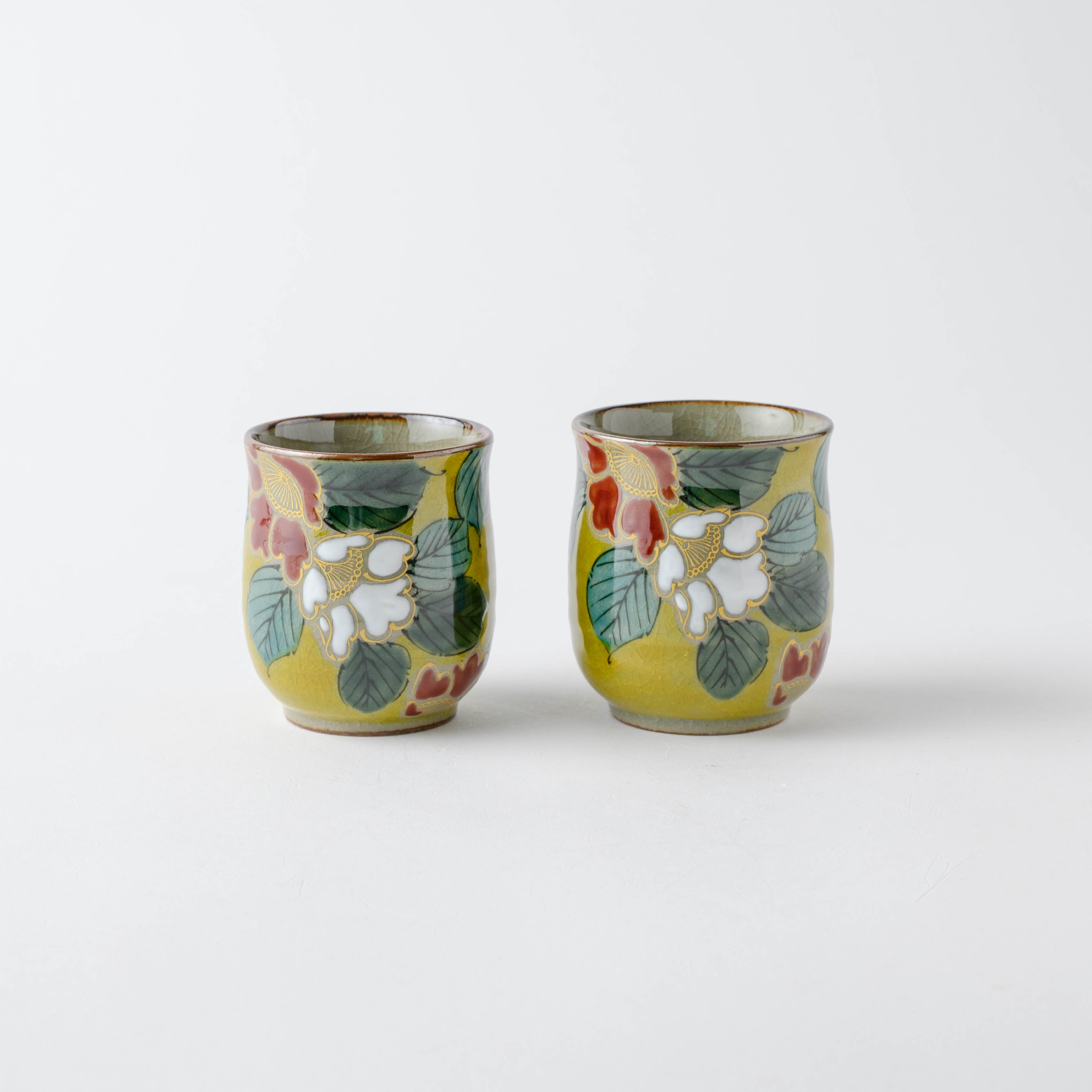 Red and White Sasanqua Japanese Teacup Pair - JAPAN KUTANI SHOP