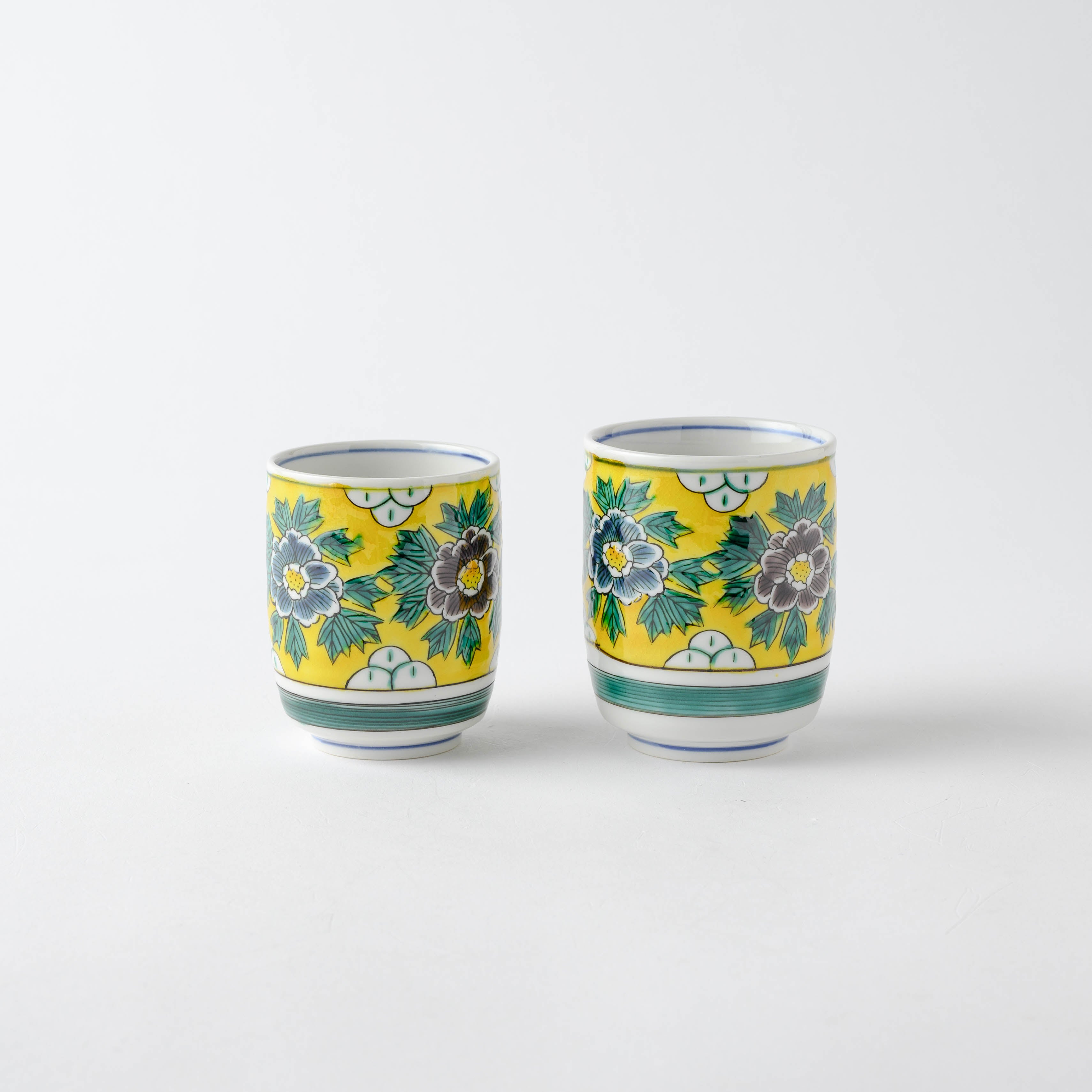 Yoshidaya Peony Yunomi Japanese Teacup Pair - JAPAN KUTANI SHOP