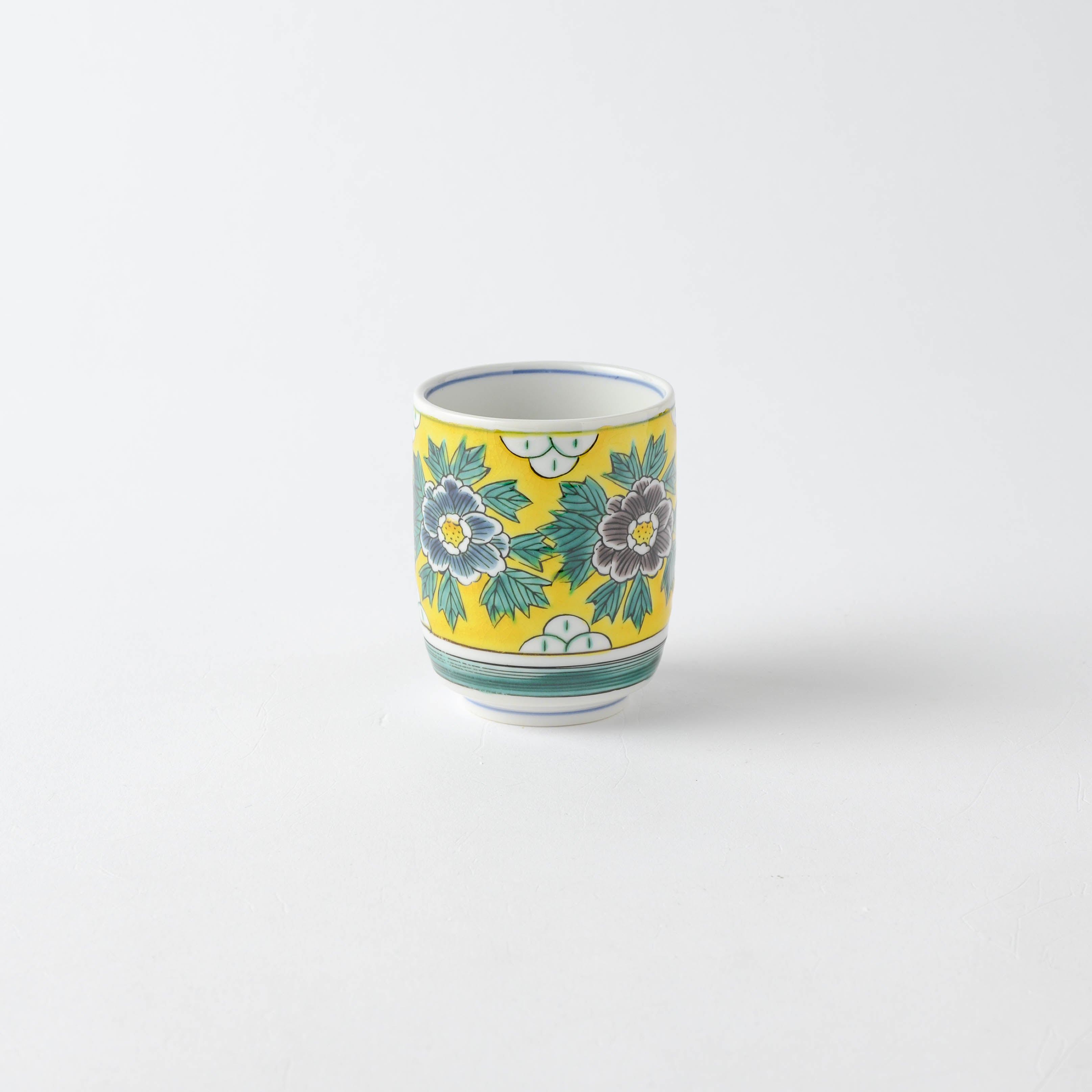 Yoshidaya Peony Yunomi Japanese Teacup Pair - JAPAN KUTANI SHOP