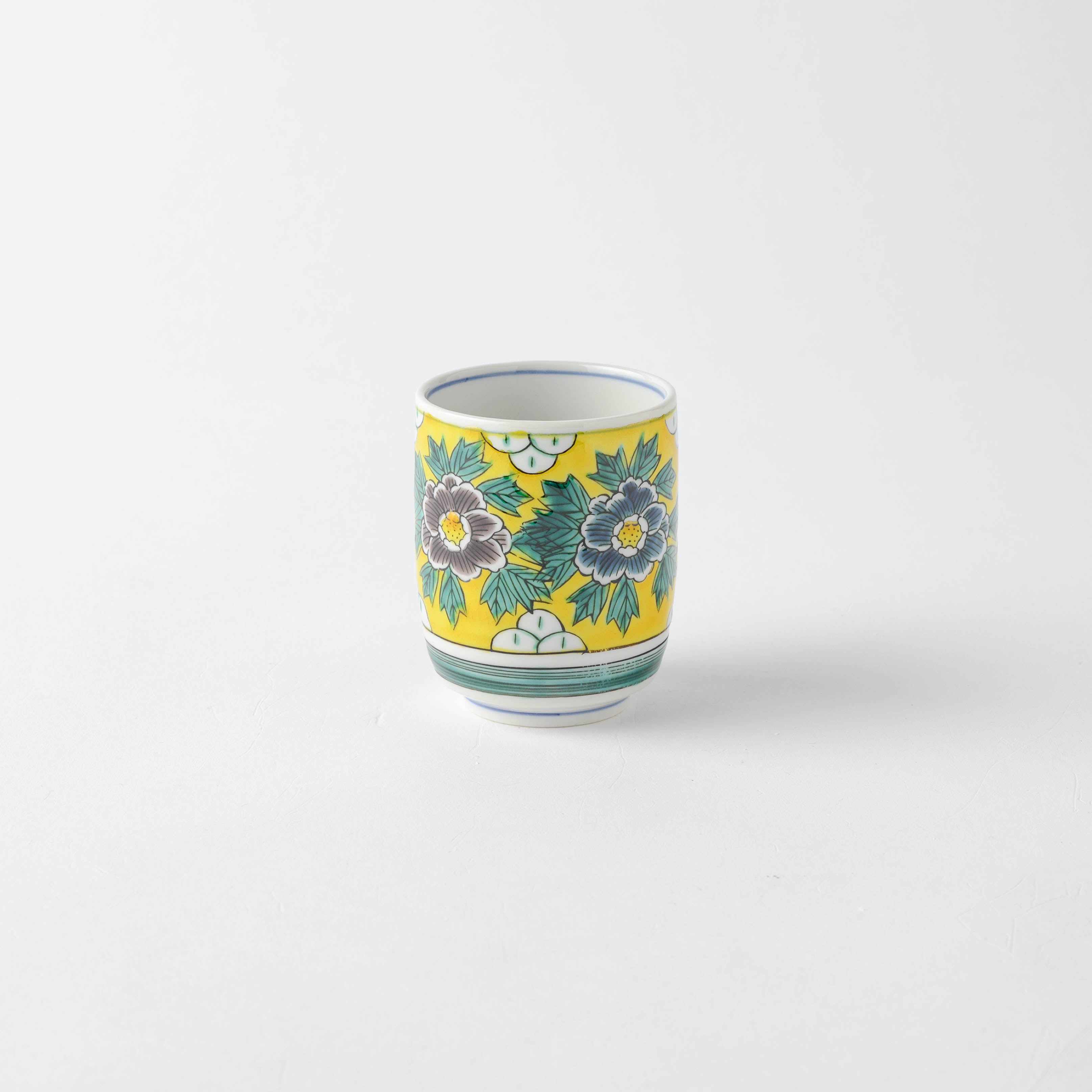 Yoshidaya Peony Yunomi Japanese Teacup Pair - JAPAN KUTANI SHOP