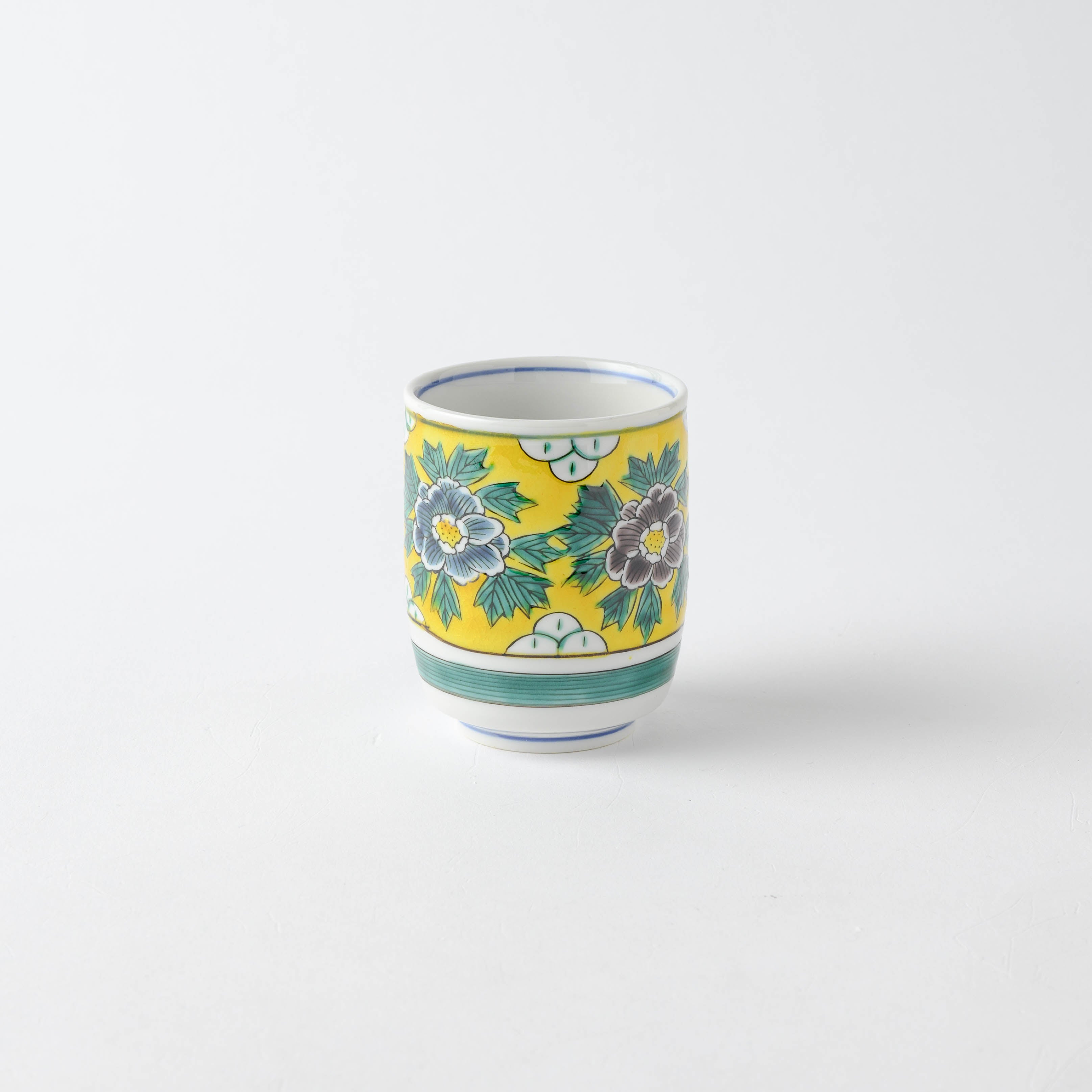 Yoshidaya Peony Yunomi Japanese Teacup Pair - JAPAN KUTANI SHOP