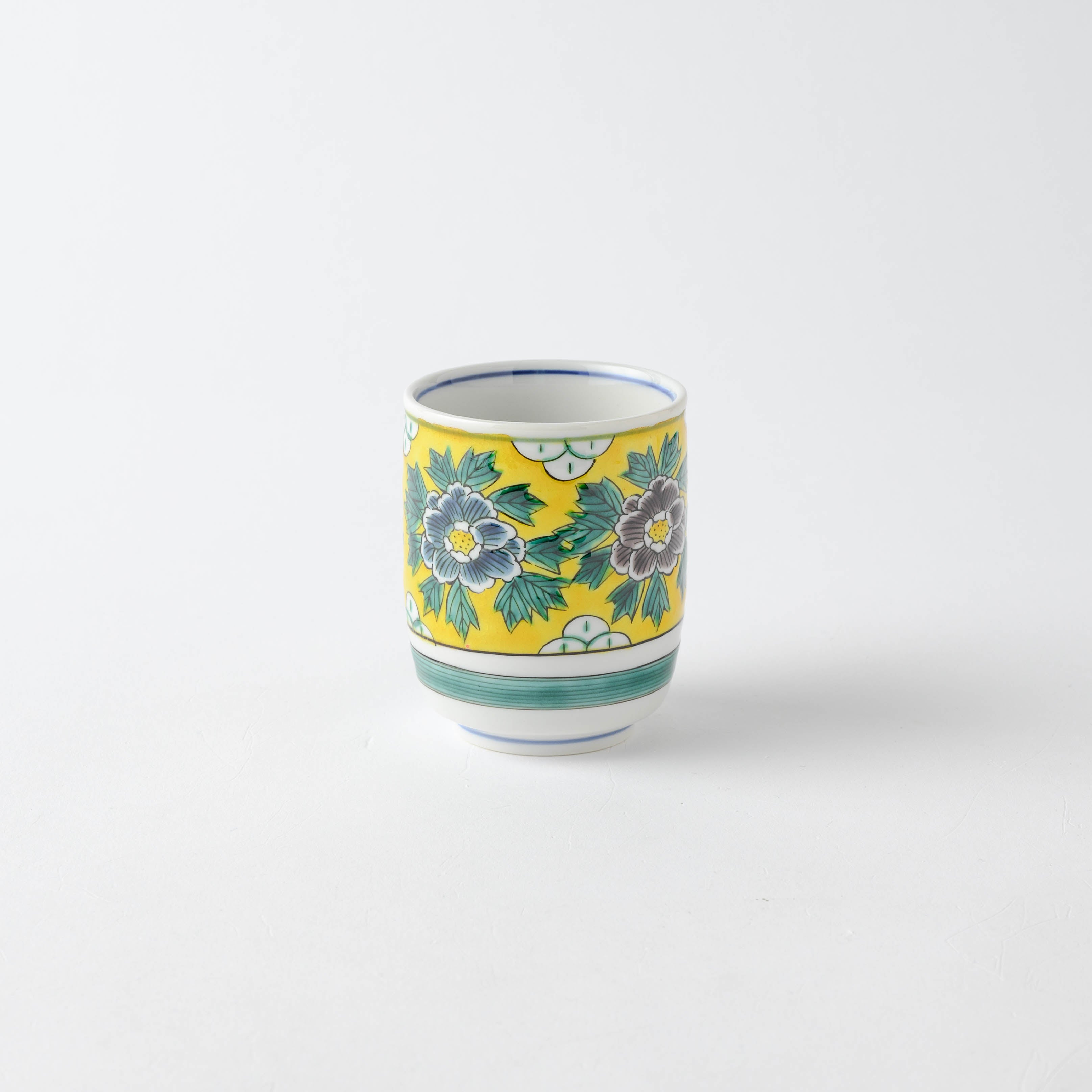 Yoshidaya Peony Yunomi Japanese Teacup Pair - JAPAN KUTANI SHOP