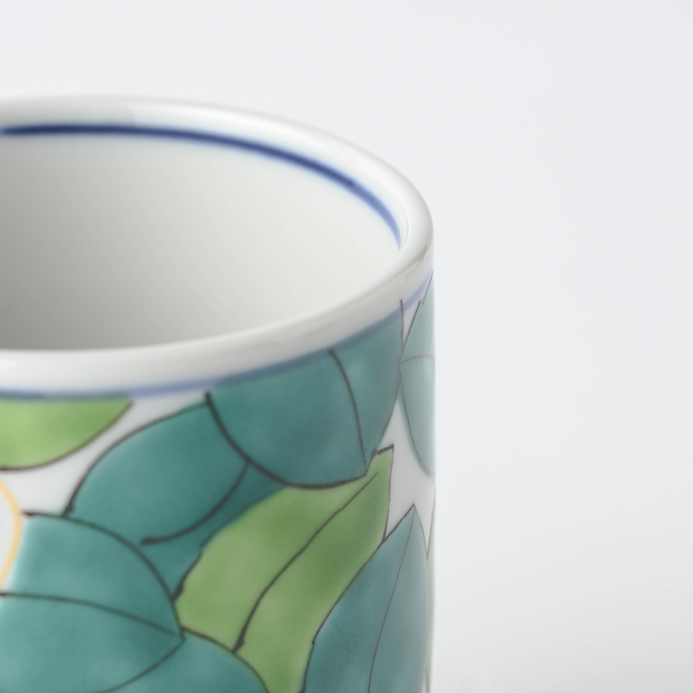 Colorful Sasanqua Yunomi Japanese Teacup Pair