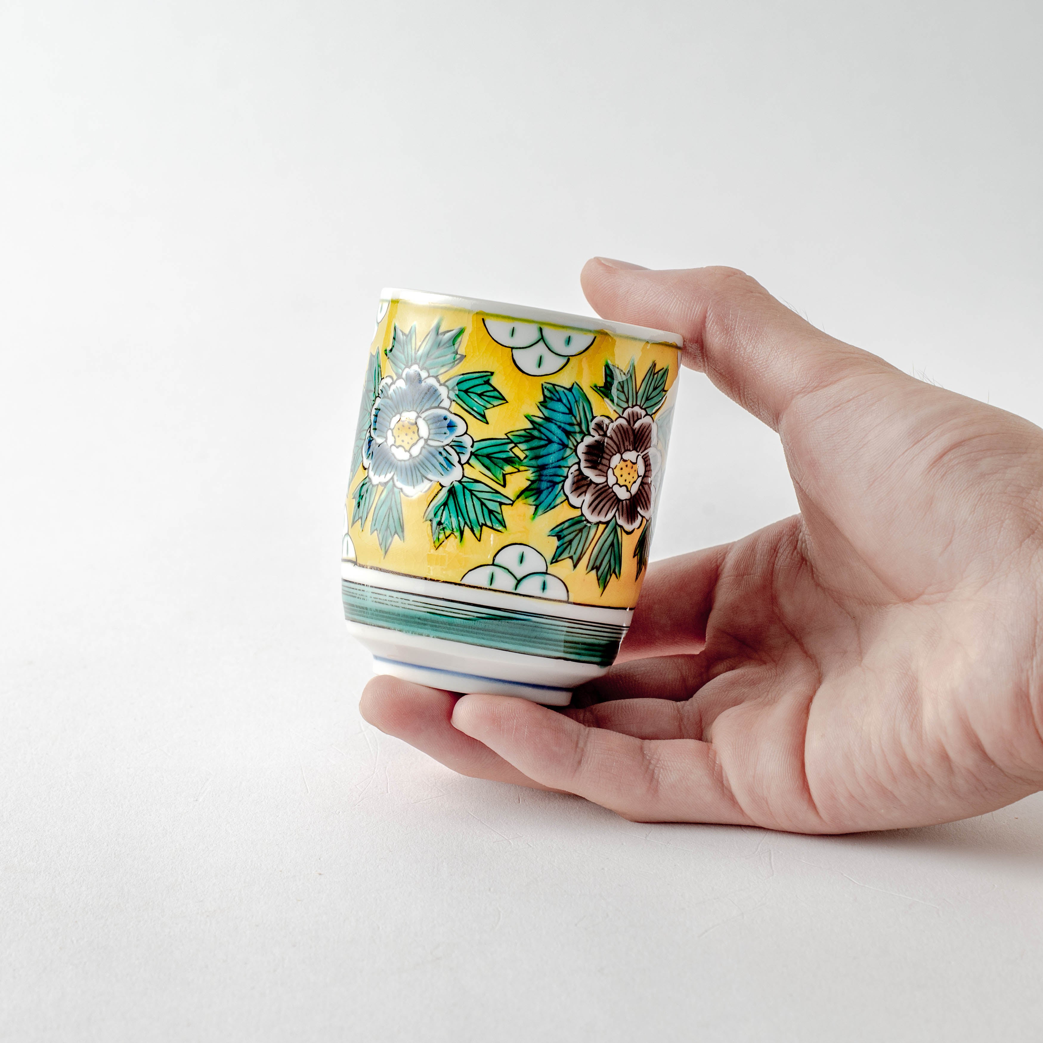 Yoshidaya Peony Yunomi Japanese Teacup Pair - JAPAN KUTANI SHOP