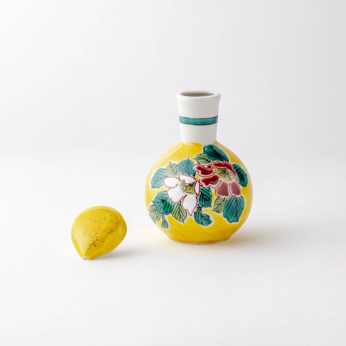 Sasanqua and Butterfly Soy Sauce Dispenser