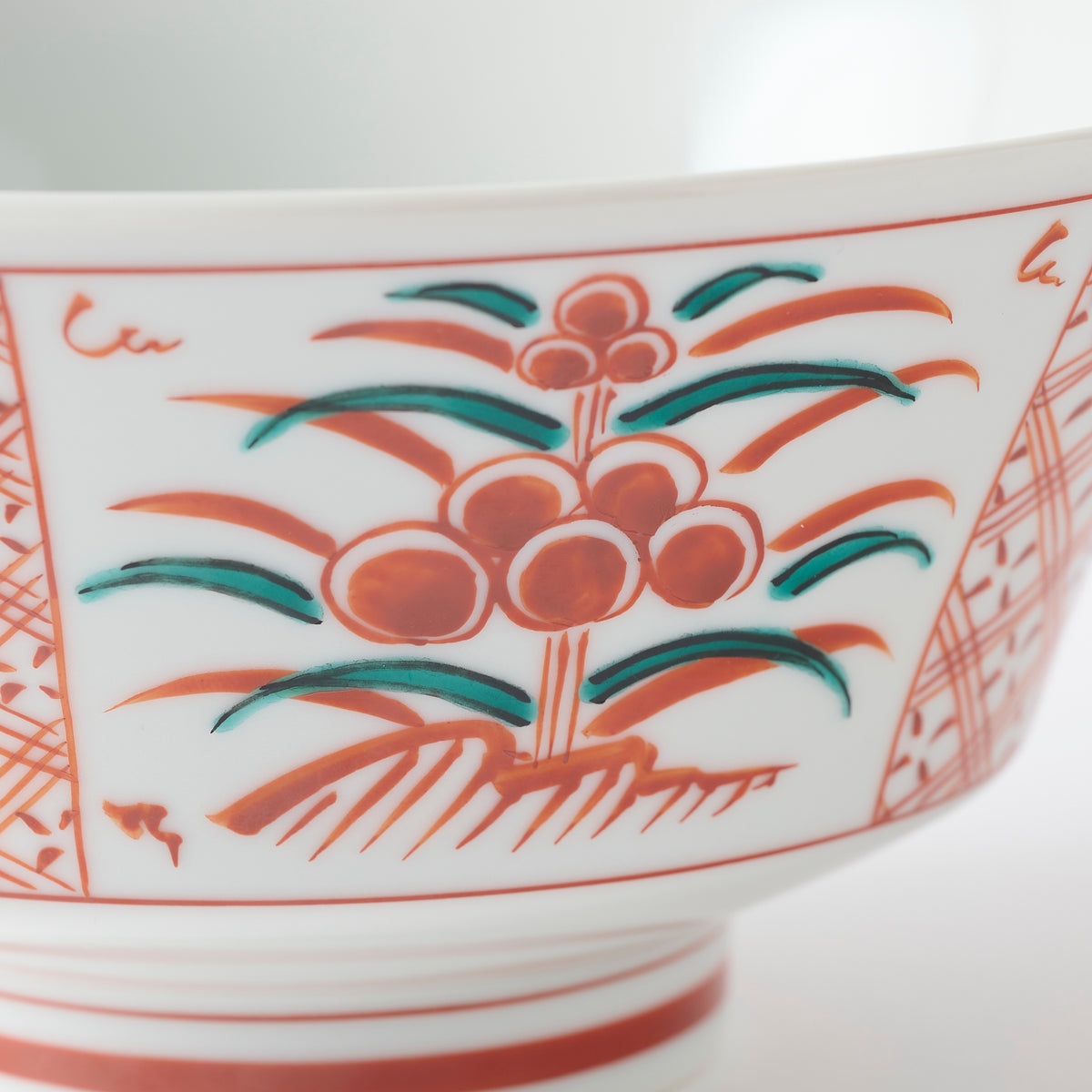 Akae Botanical Medium Bowl