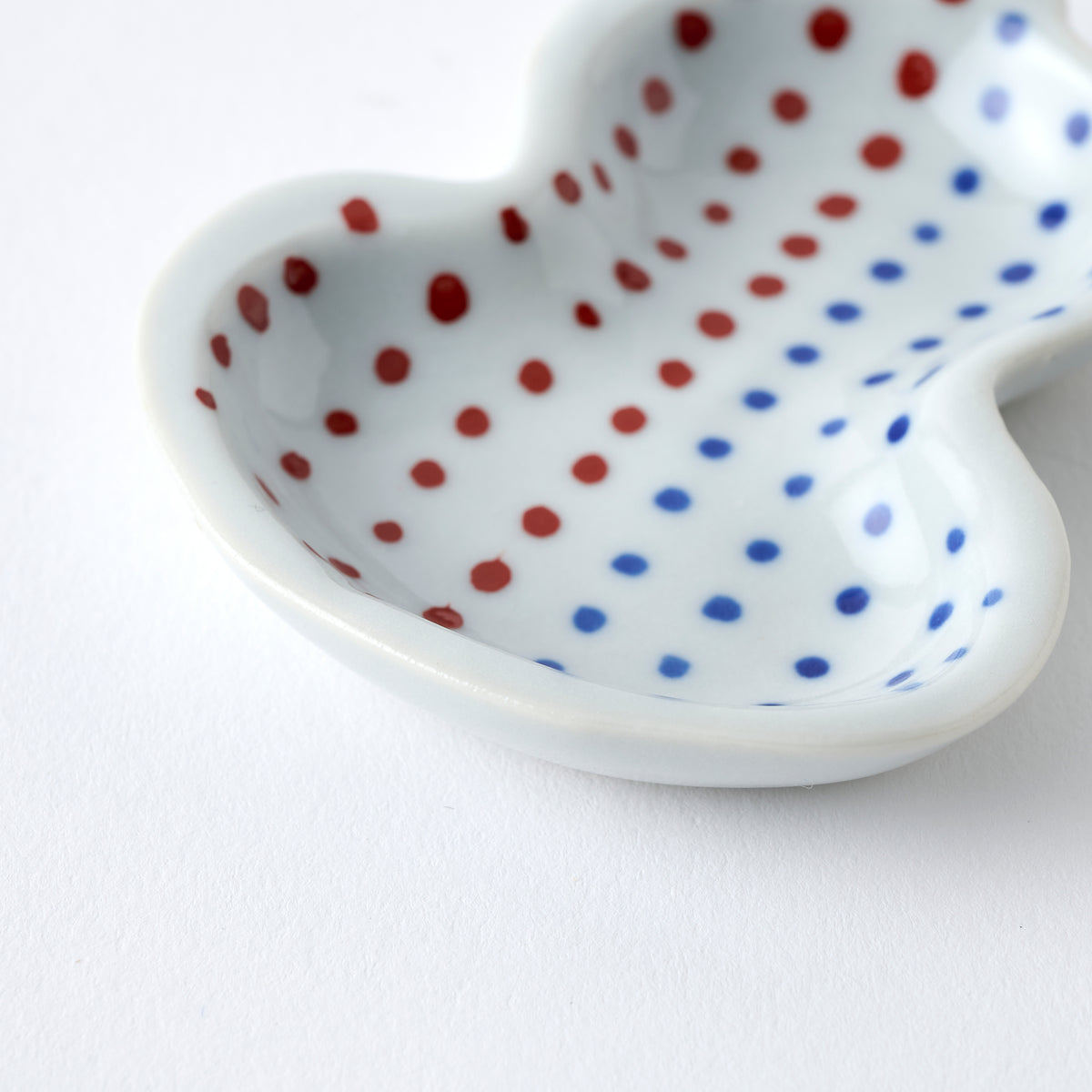 Little Symbols of Luck Sauce Plate - JAPAN KUTANI SHOP