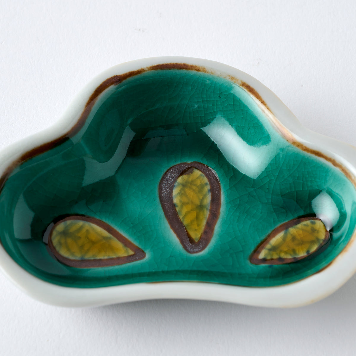 Little Symbols of Luck Sauce Plate - JAPAN KUTANI SHOP