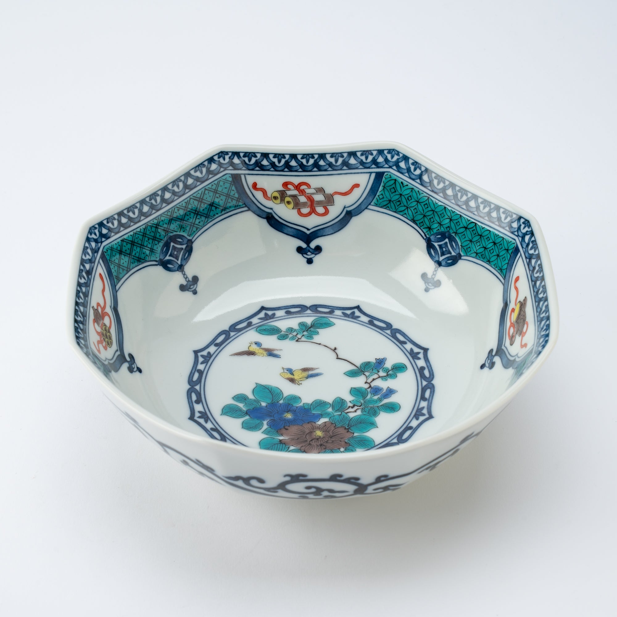 Treasure Crest Octagonal Medium Bowl