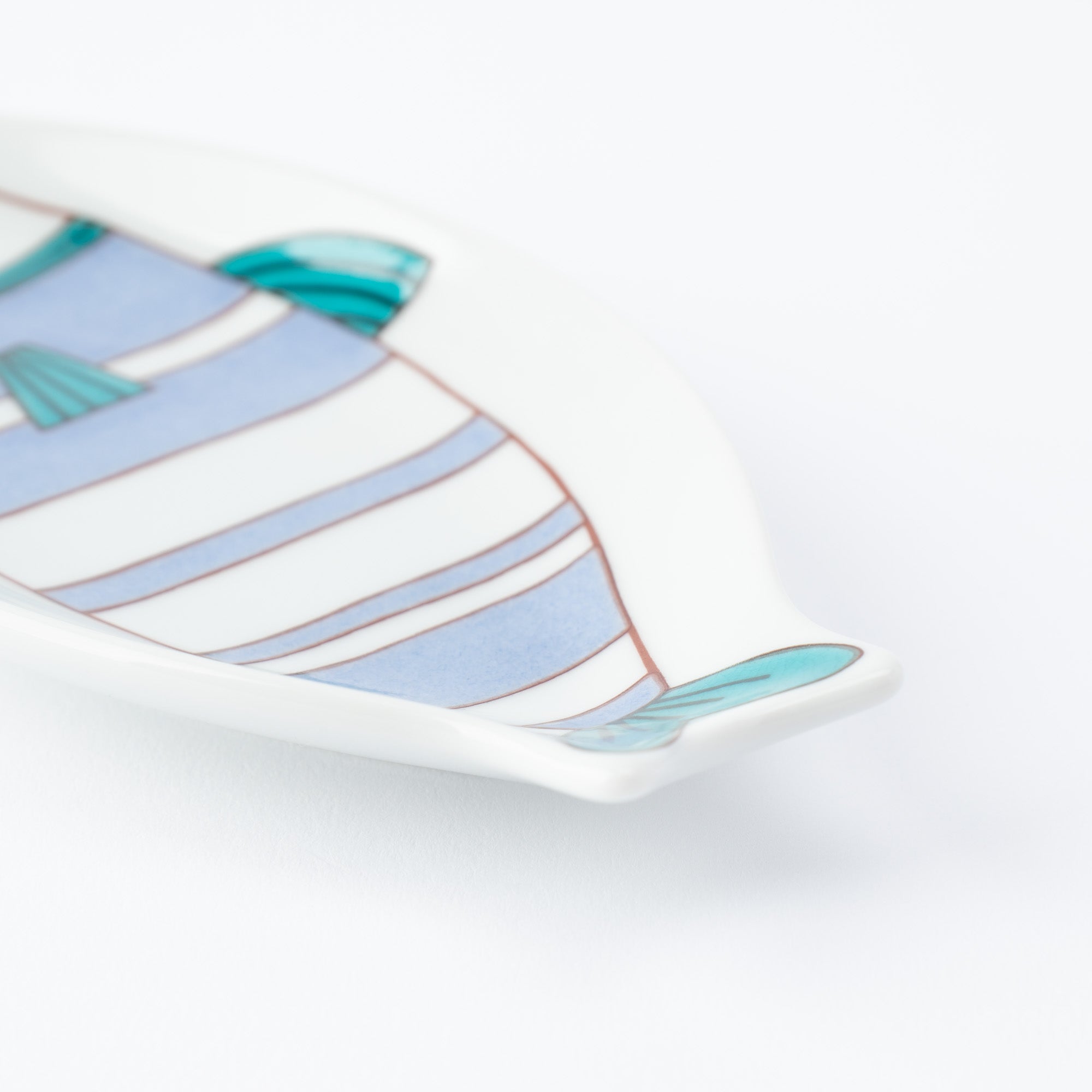 Fish Shaped Side Plate - JAPAN KUTANI SHOP
