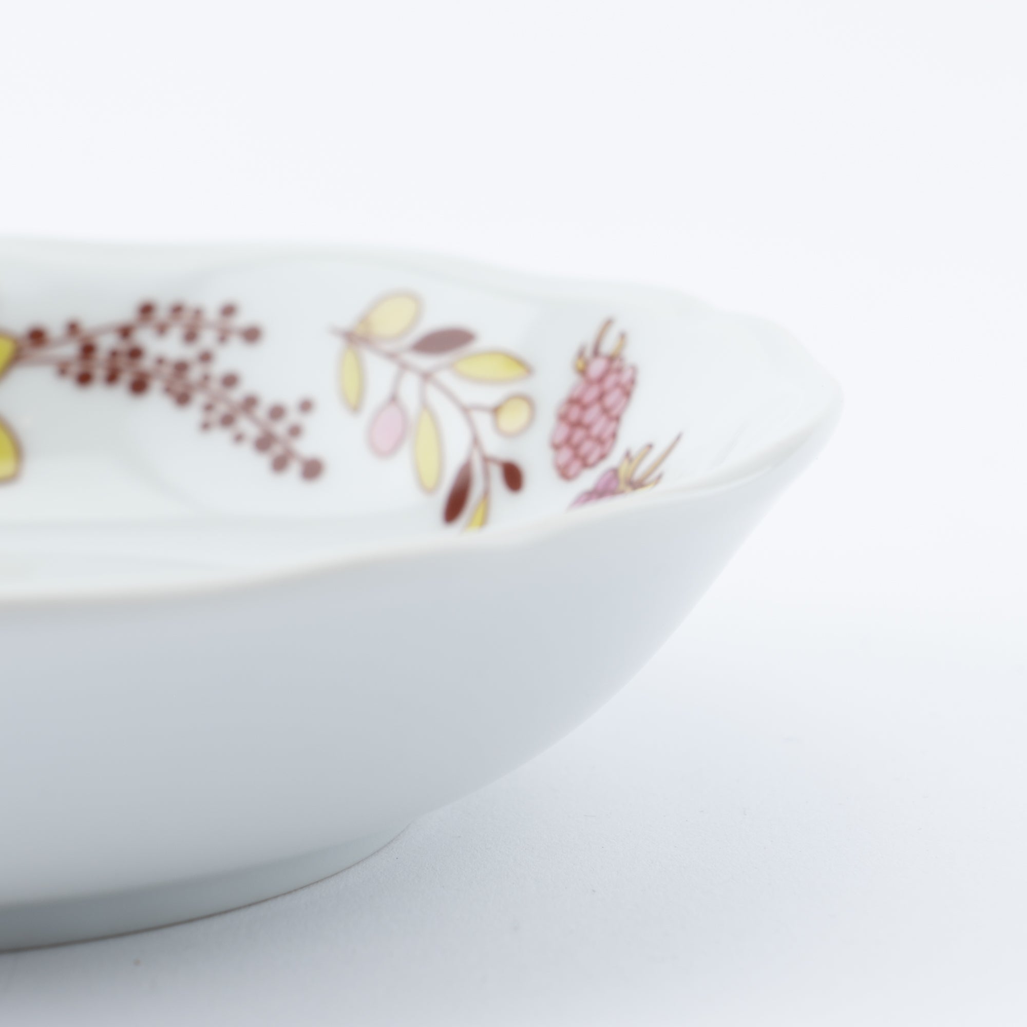 Spring Garland Medium Bowl