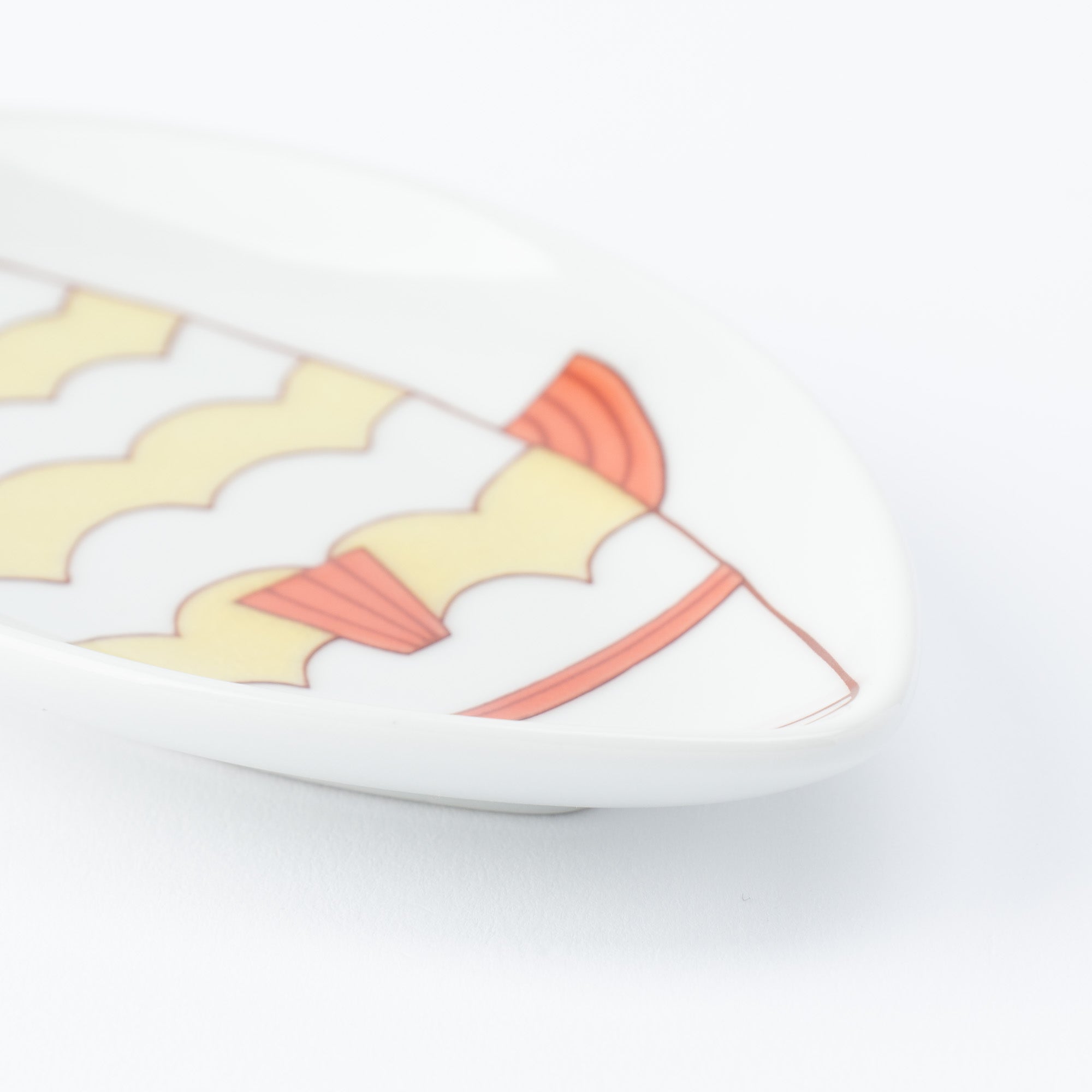 Fish Shaped Side Plate - JAPAN KUTANI SHOP