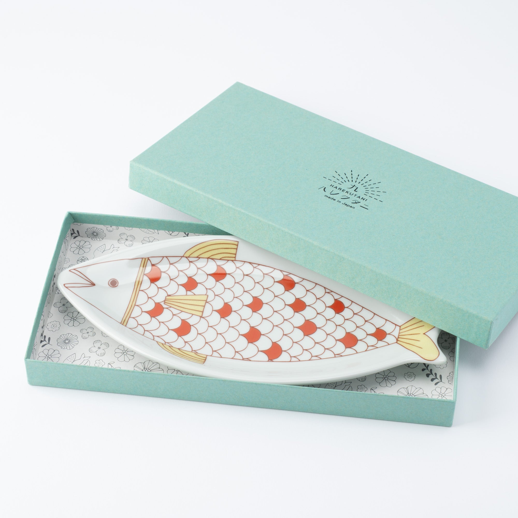 Fish Shaped Dinner Plate - JAPAN KUTANI SHOP