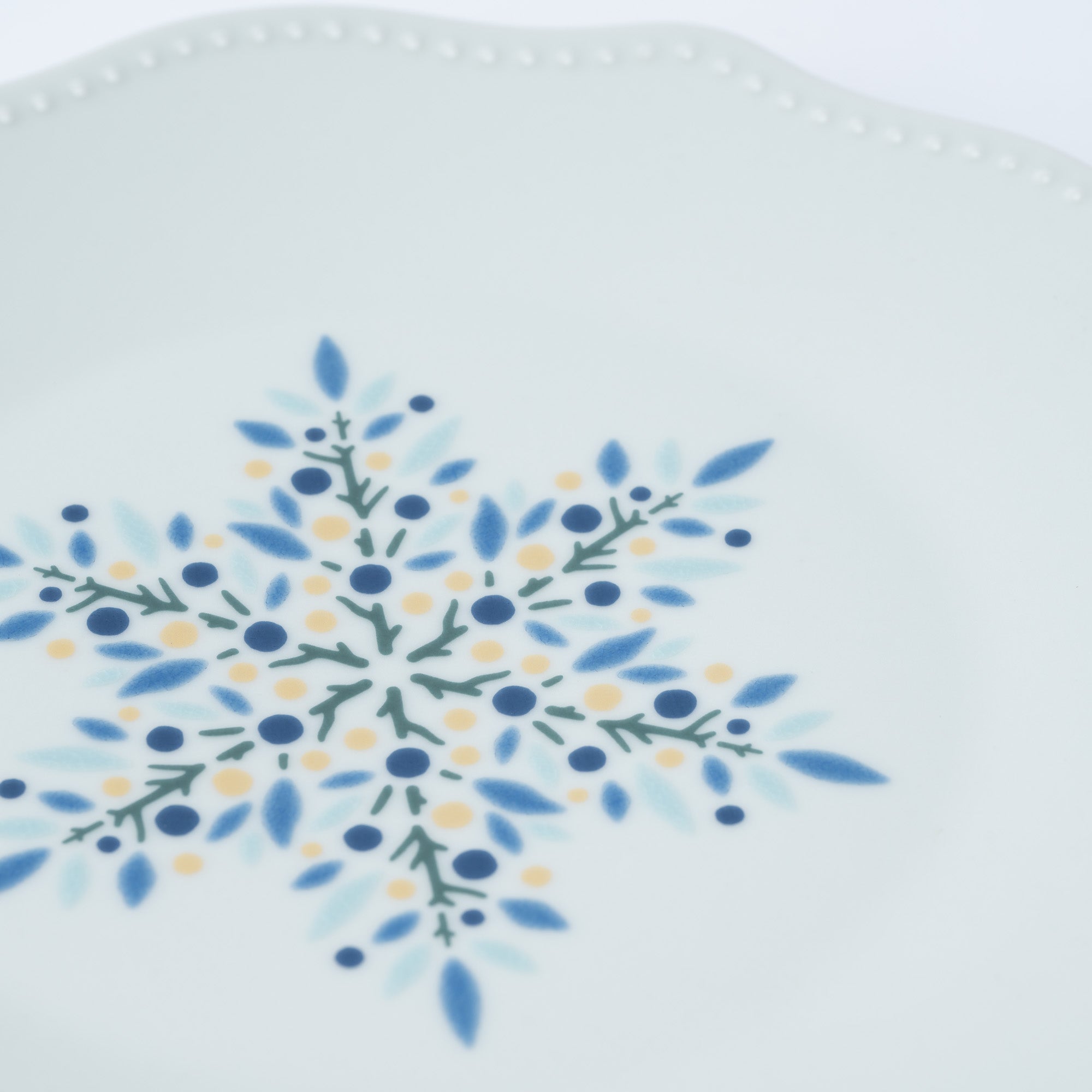 Blue Snow Crystal Plate Set
