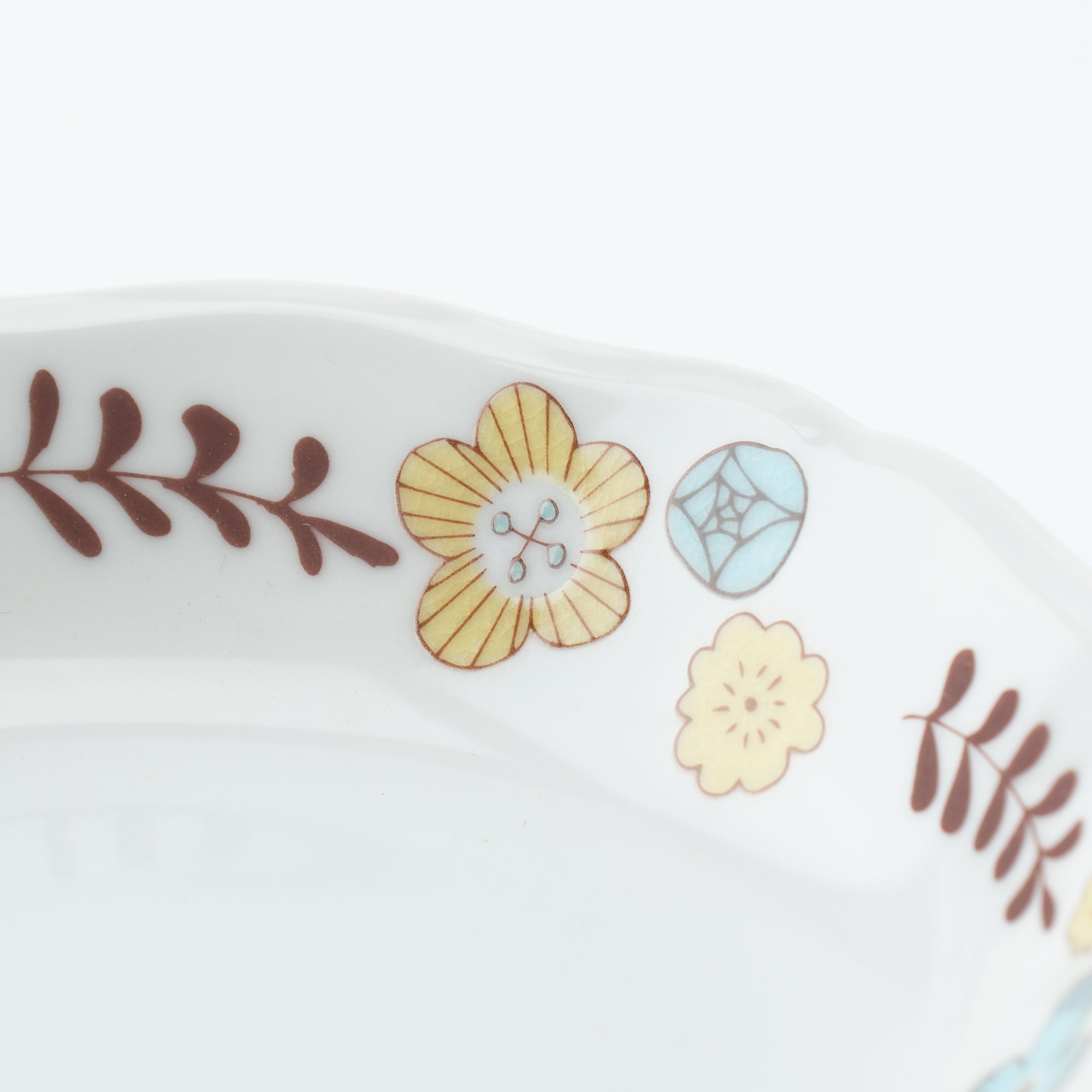 Spring Garland Medium Bowl