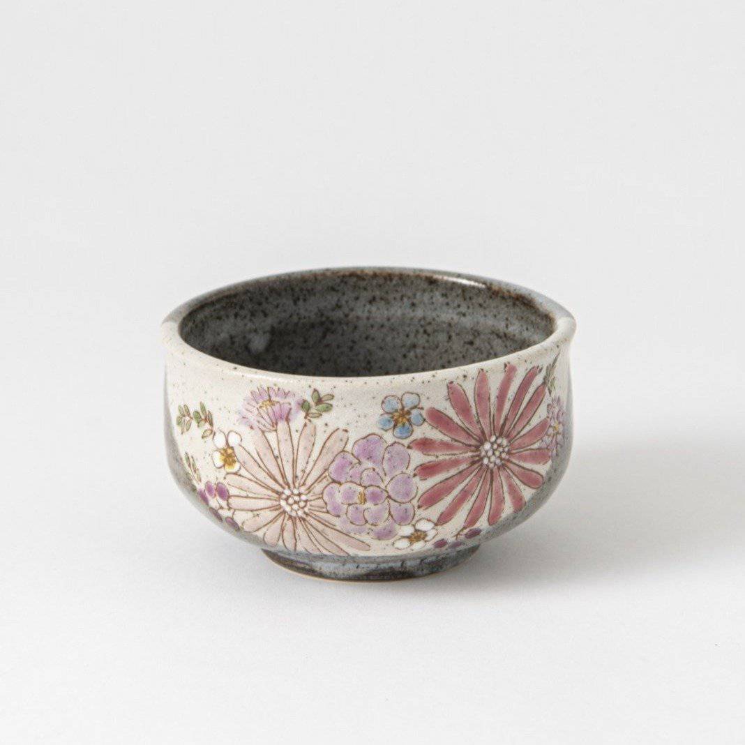 https://kutaniware.com/cdn/shop/products/atelier-yu-brilliant-flower-kutani-matcha-bowl-chawan-musubi-kiln-handmade-japanese-tableware-and-japanese-dinnerware-399458.jpg?v=1665653310