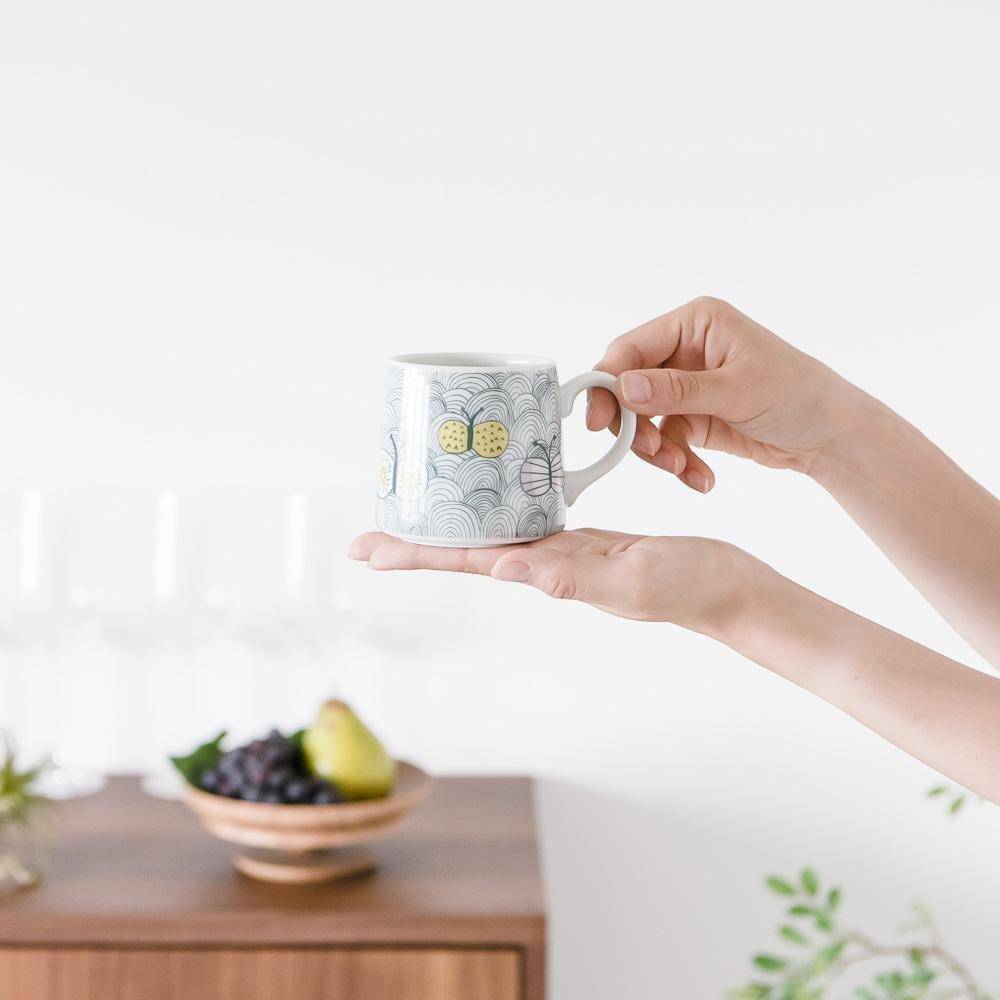 Harekutani Butterfly Kutani Mug - MUSUBI KILN - Handmade Japanese Tableware and Japanese Dinnerware