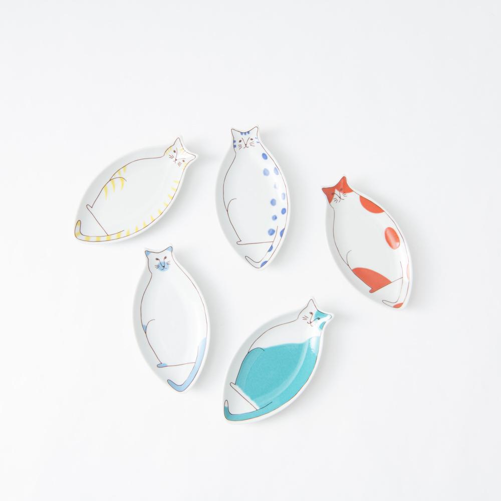 Harekutani Cat Sauce Plate - MUSUBI KILN - Handmade Japanese Tableware and Japanese Dinnerware