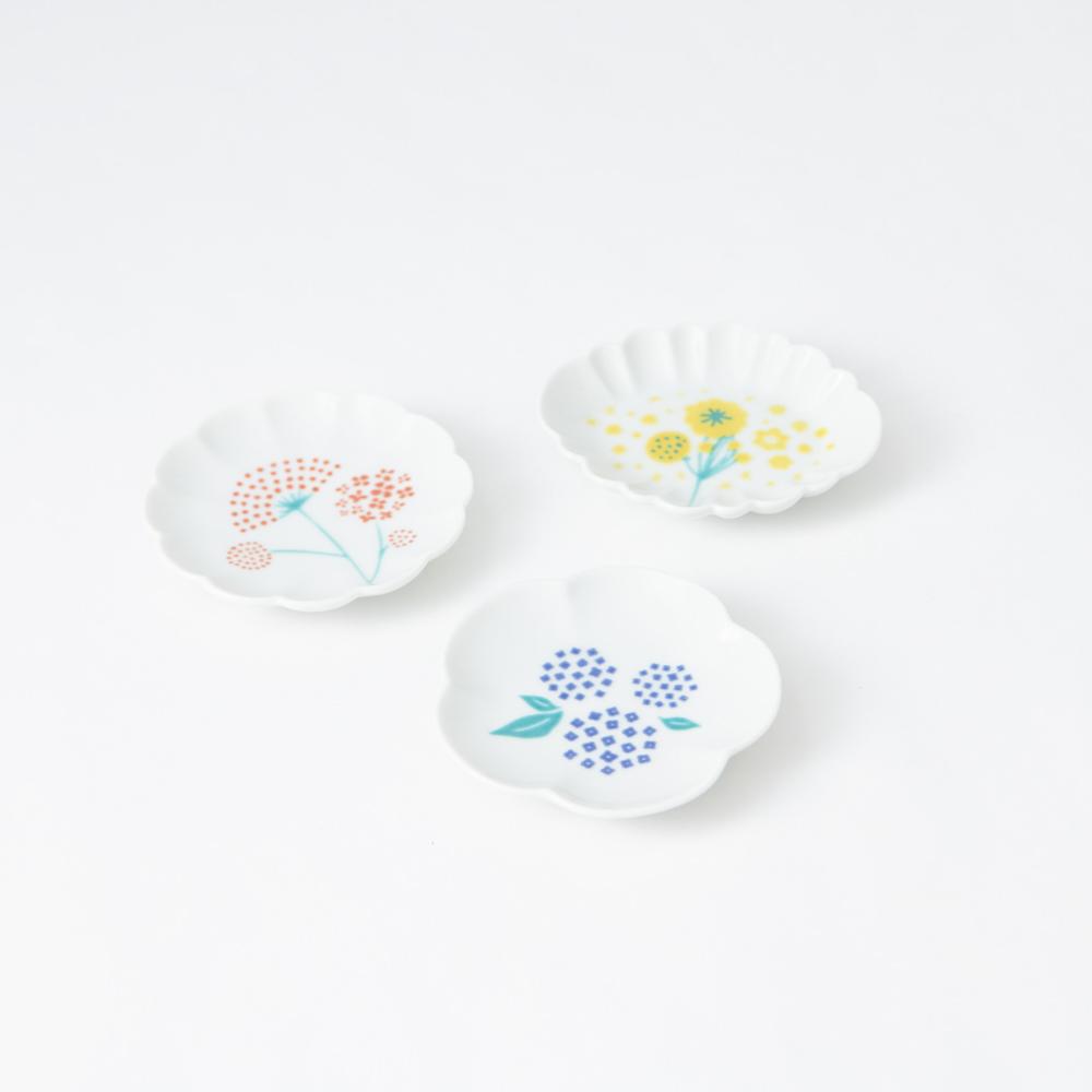 Harekutani Flower Sauce Plate Set - MUSUBI KILN - Handmade Japanese Tableware and Japanese Dinnerware