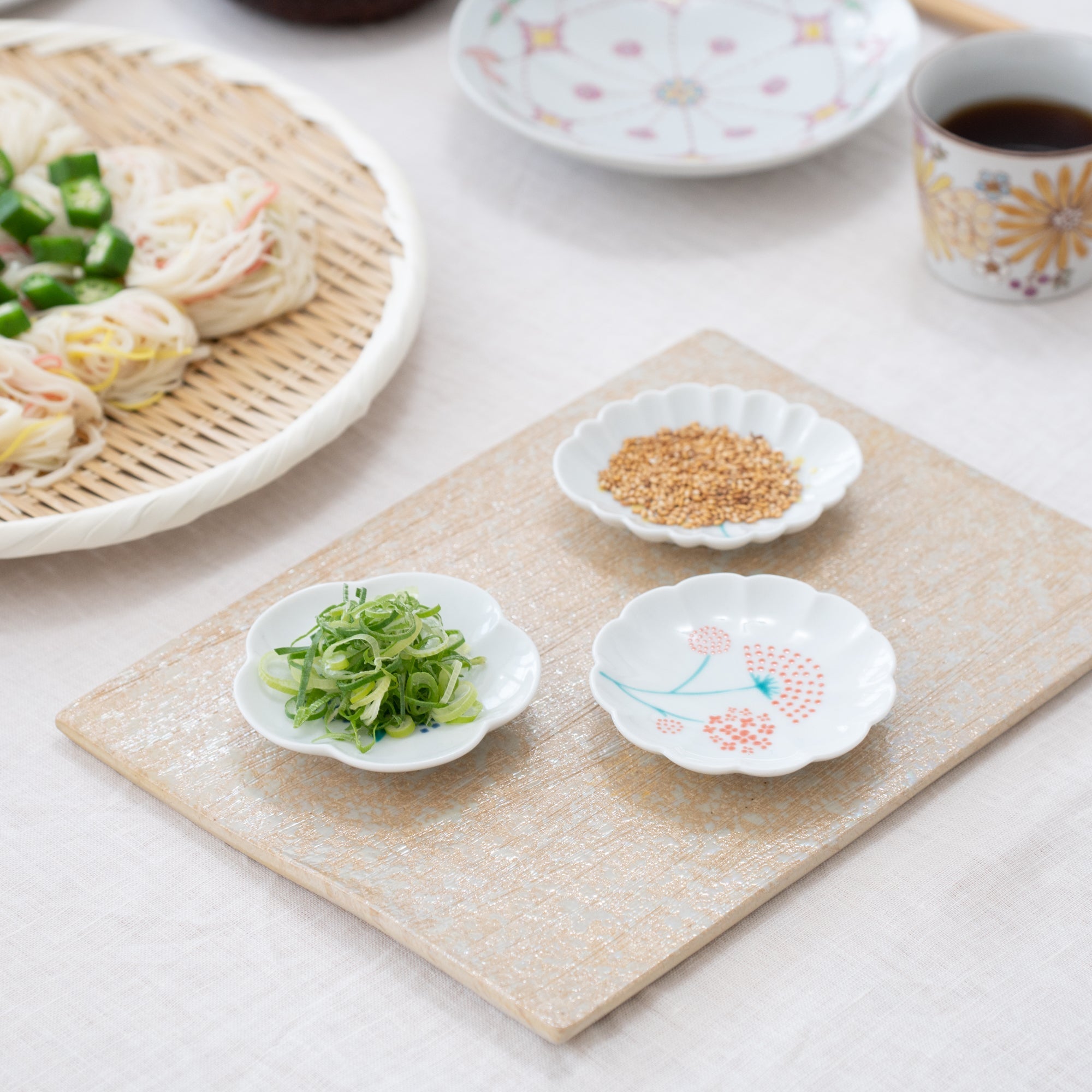 Harekutani Flower Sauce Plate Set - MUSUBI KILN - Handmade Japanese Tableware and Japanese Dinnerware