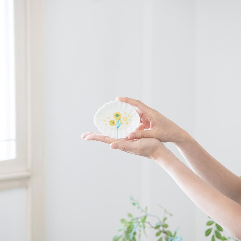 Harekutani Flower Sauce Plate Set - MUSUBI KILN - Handmade Japanese Tableware and Japanese Dinnerware