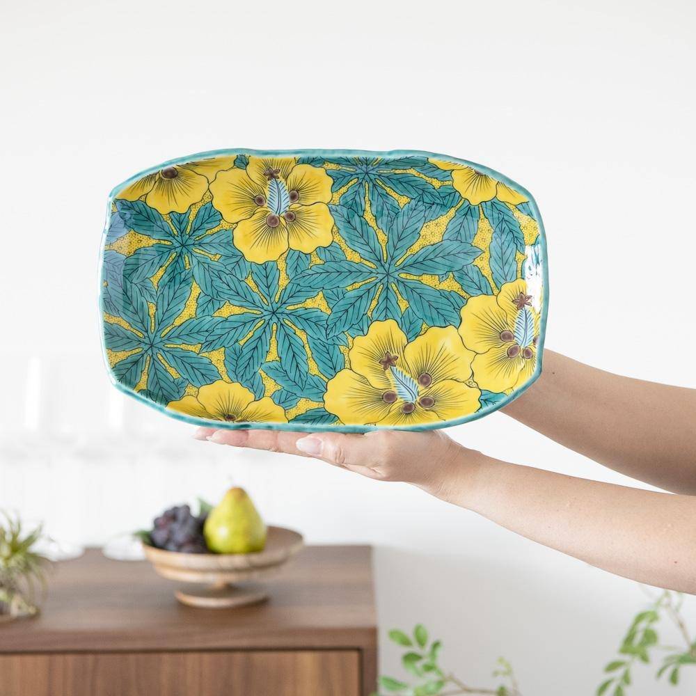 Seikou Kiln Yoshidaya Hibiscus Kutani Rectangle Plate